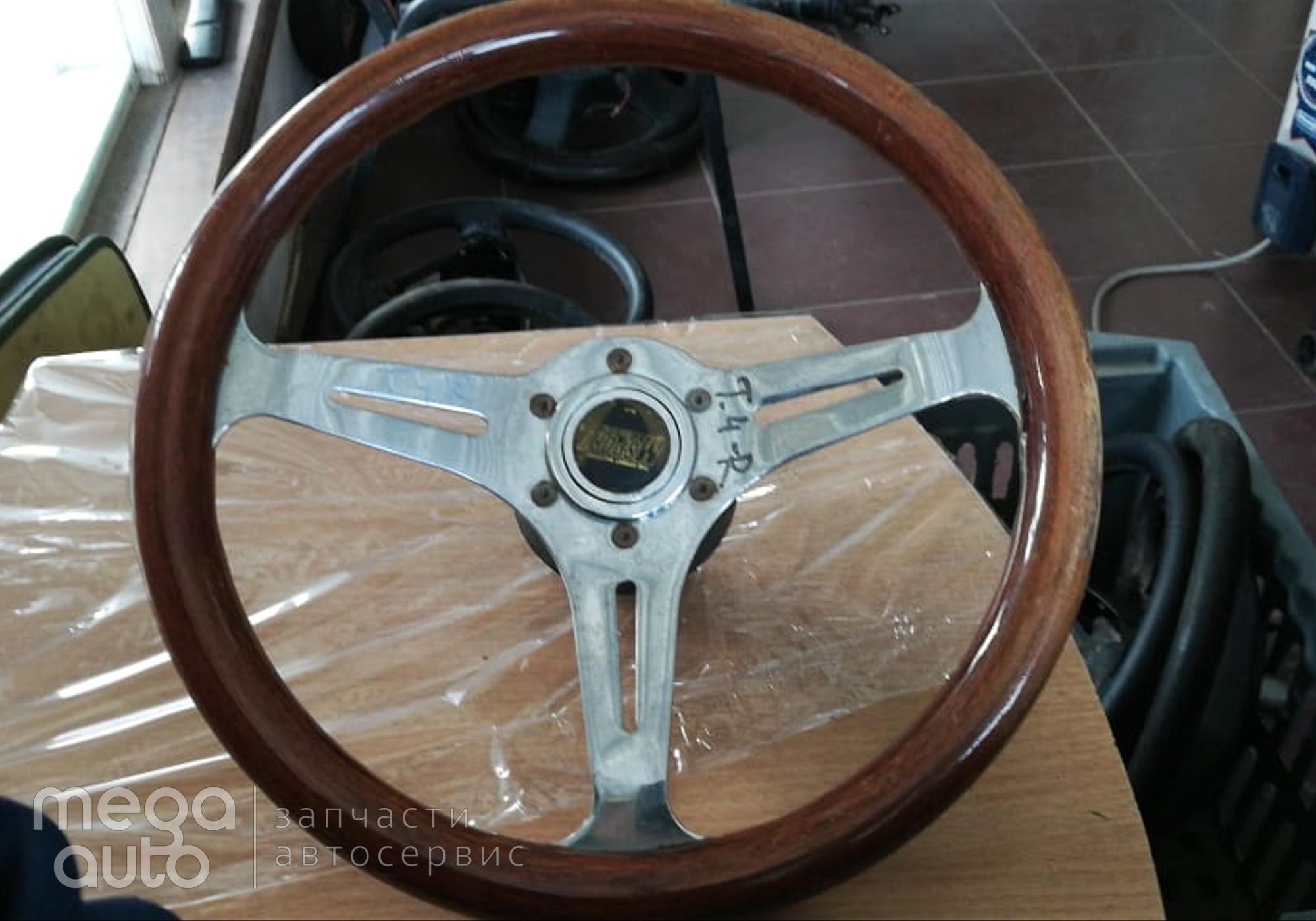 1712118 Рулевое колесо тоета кравн S 180 ДЕРЕВО для Toyota Crown S180 (с 1999 по 2008)