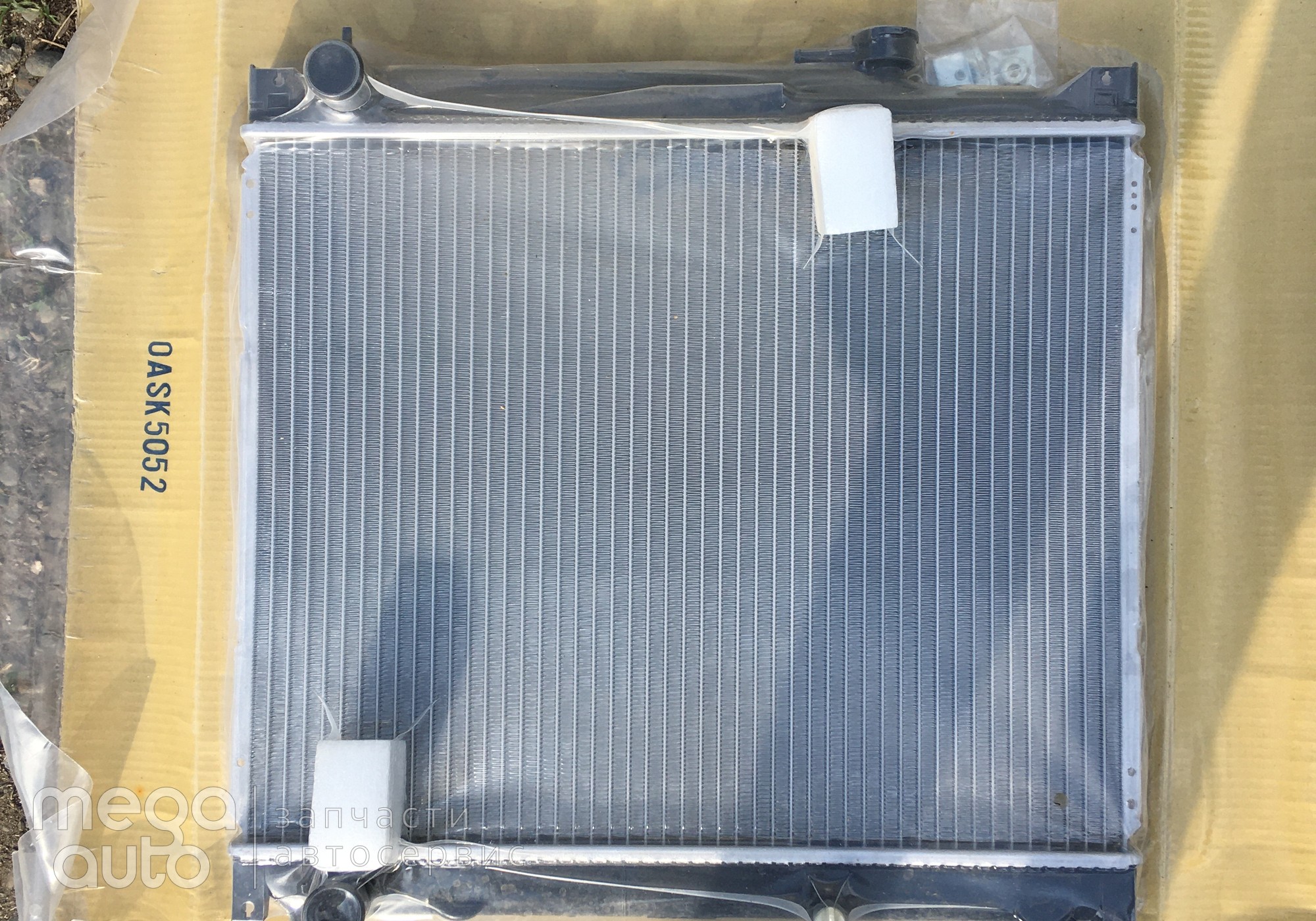 1770077E20 Радиатор системы охлаждения для Suzuki Grand Vitara II (с 2005 по 2016)