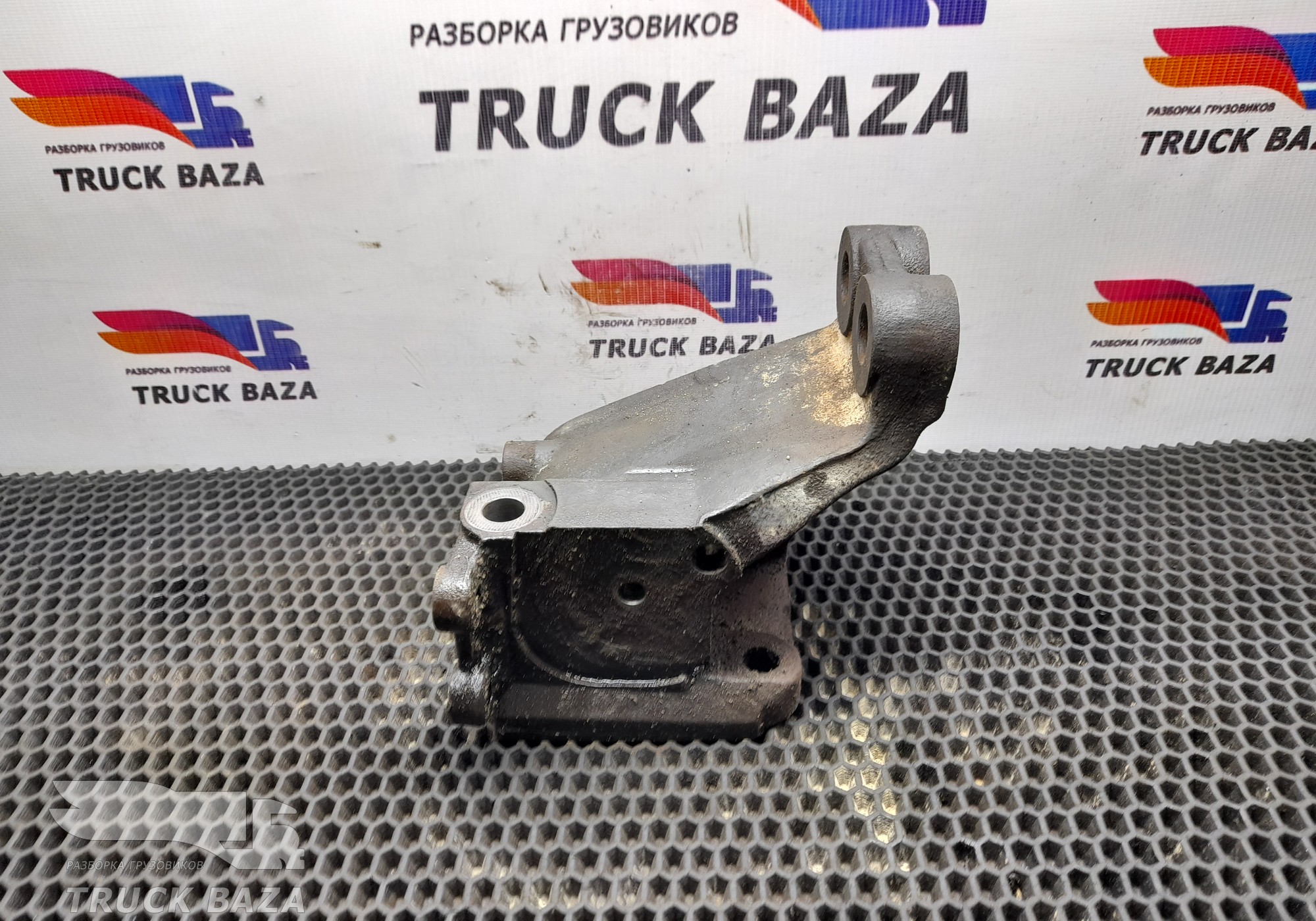 4572241407 Кронштейн двигателя передний для Mercedes-Benz Axor II (с 2004 по 2010)