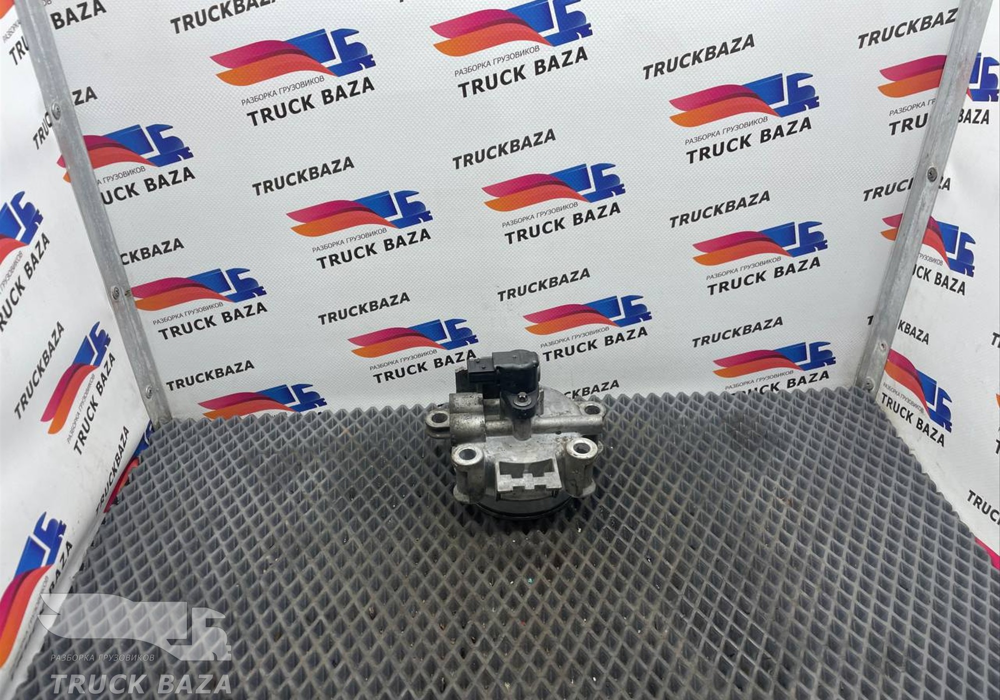 A0032605663 Крышка цилиндра КПП для Mercedes-Benz Actros New Actros MP4 (с 2011)