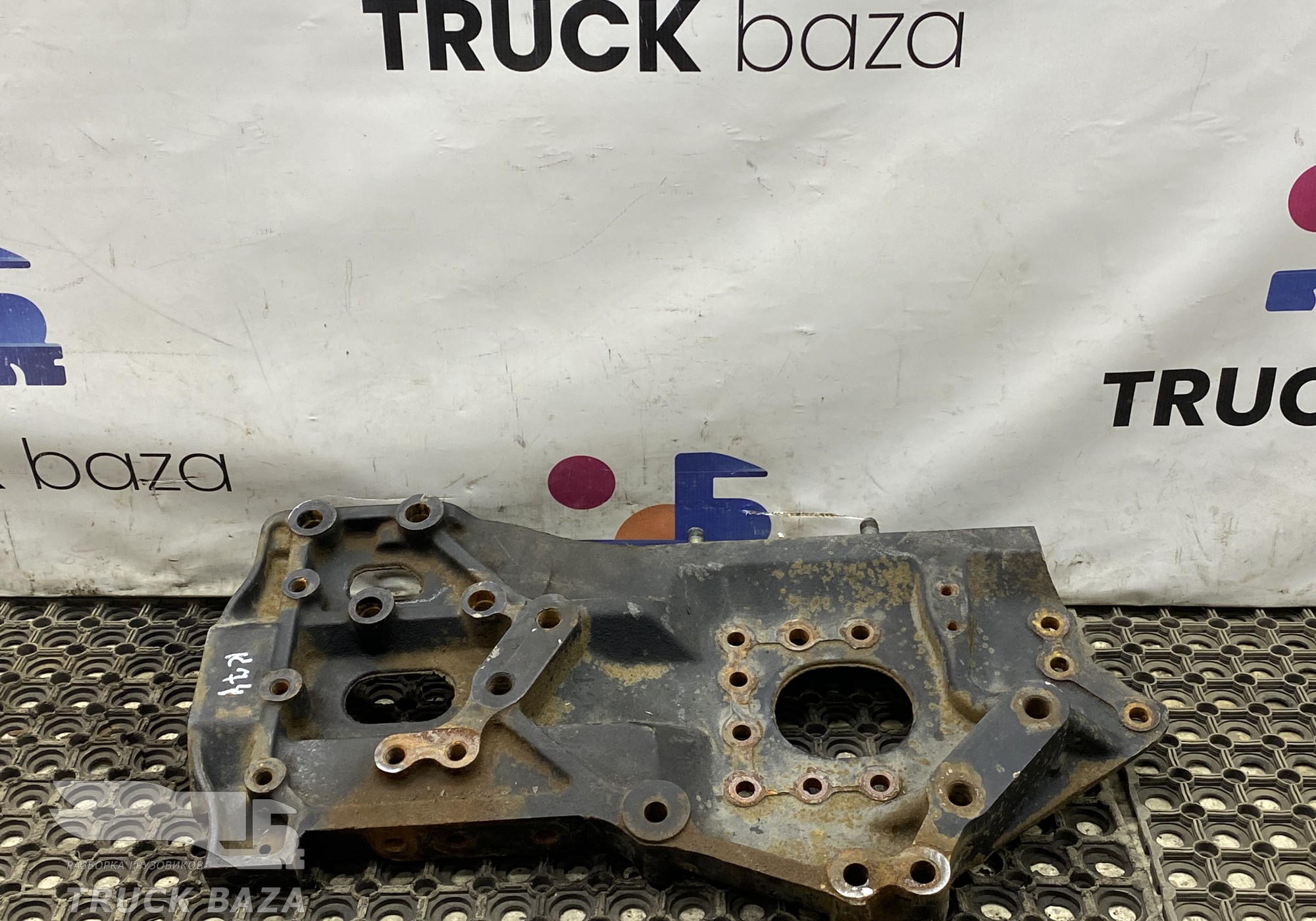 652072806002 Кронштейн рессоры передней правый для КАМАЗ 5490 (с 2013)