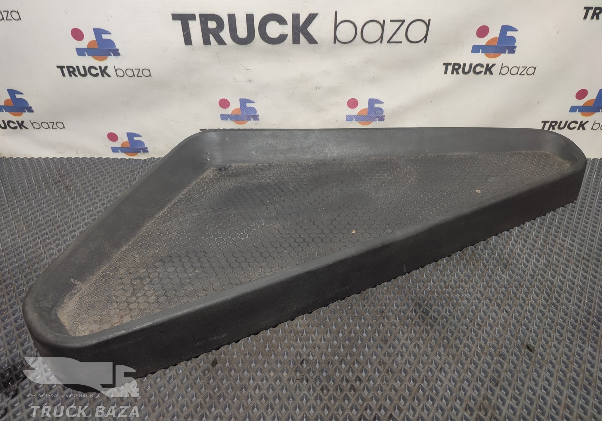 549015325096 Коврик консоли для КАМАЗ 54901