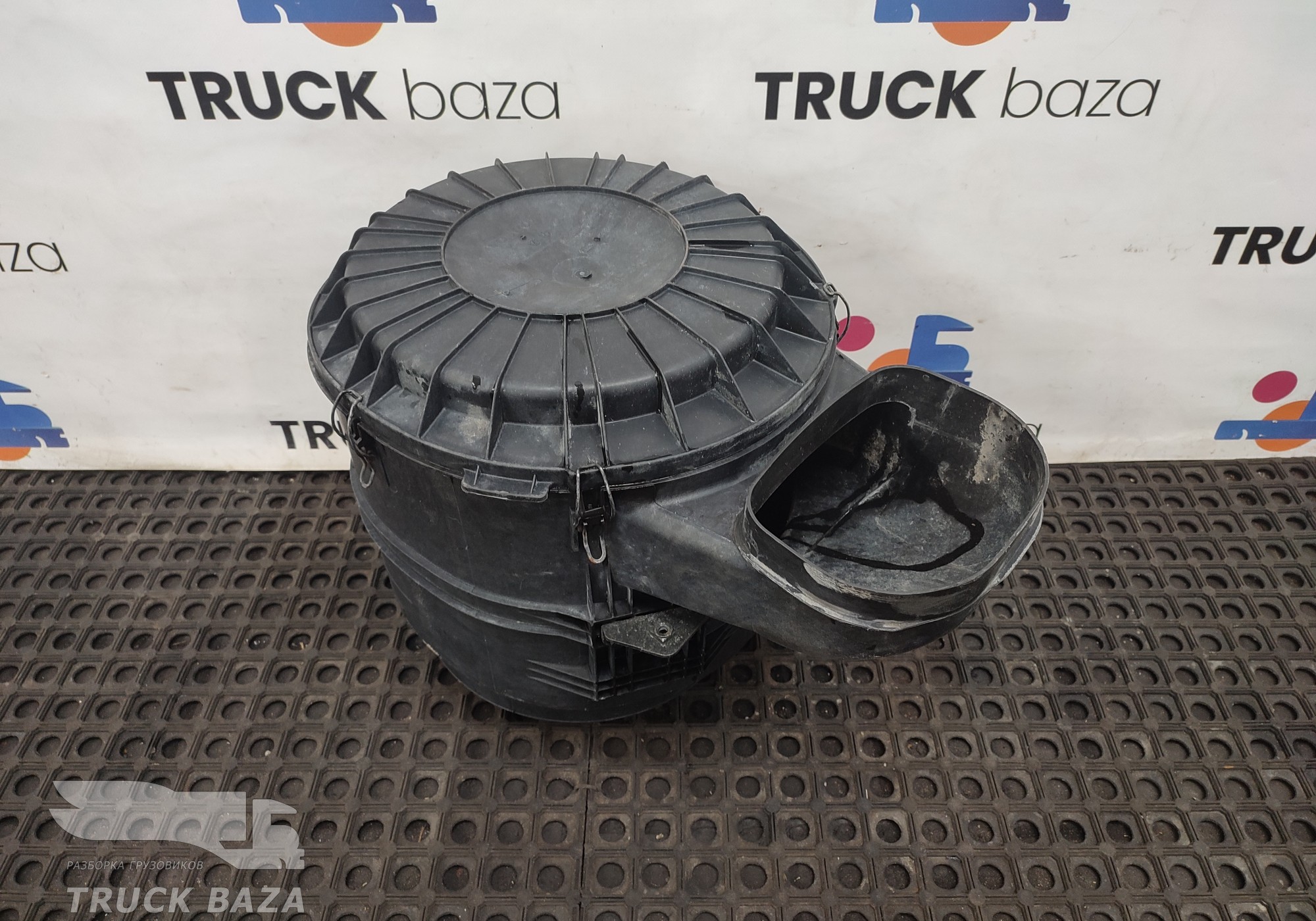 21115476 Корпус воздушного фильтра для Volvo FH 4 (с 2012)
