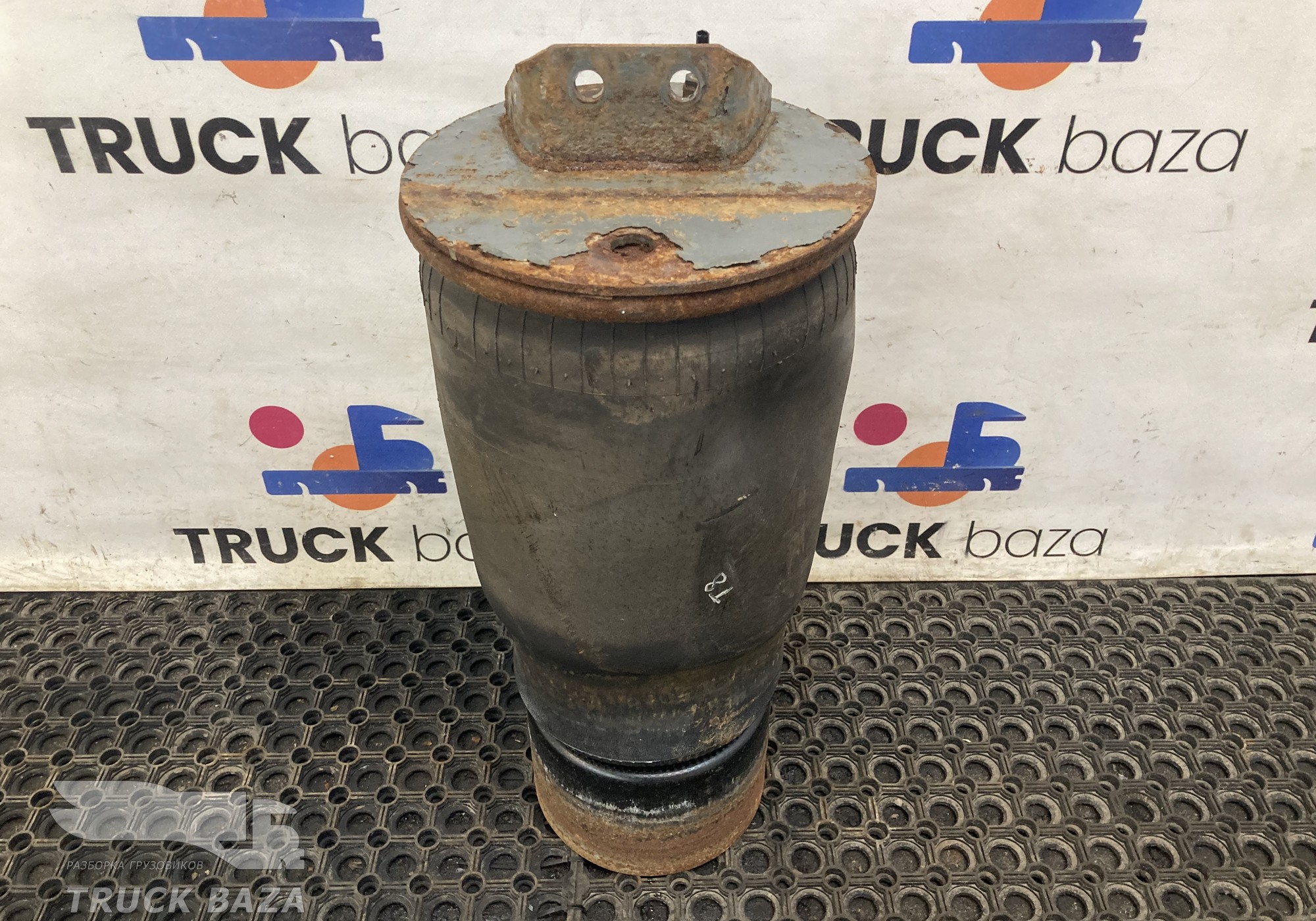 WG9925528010 Подушка пневмоподвески задняя для Sinotruk Sitrak C7H