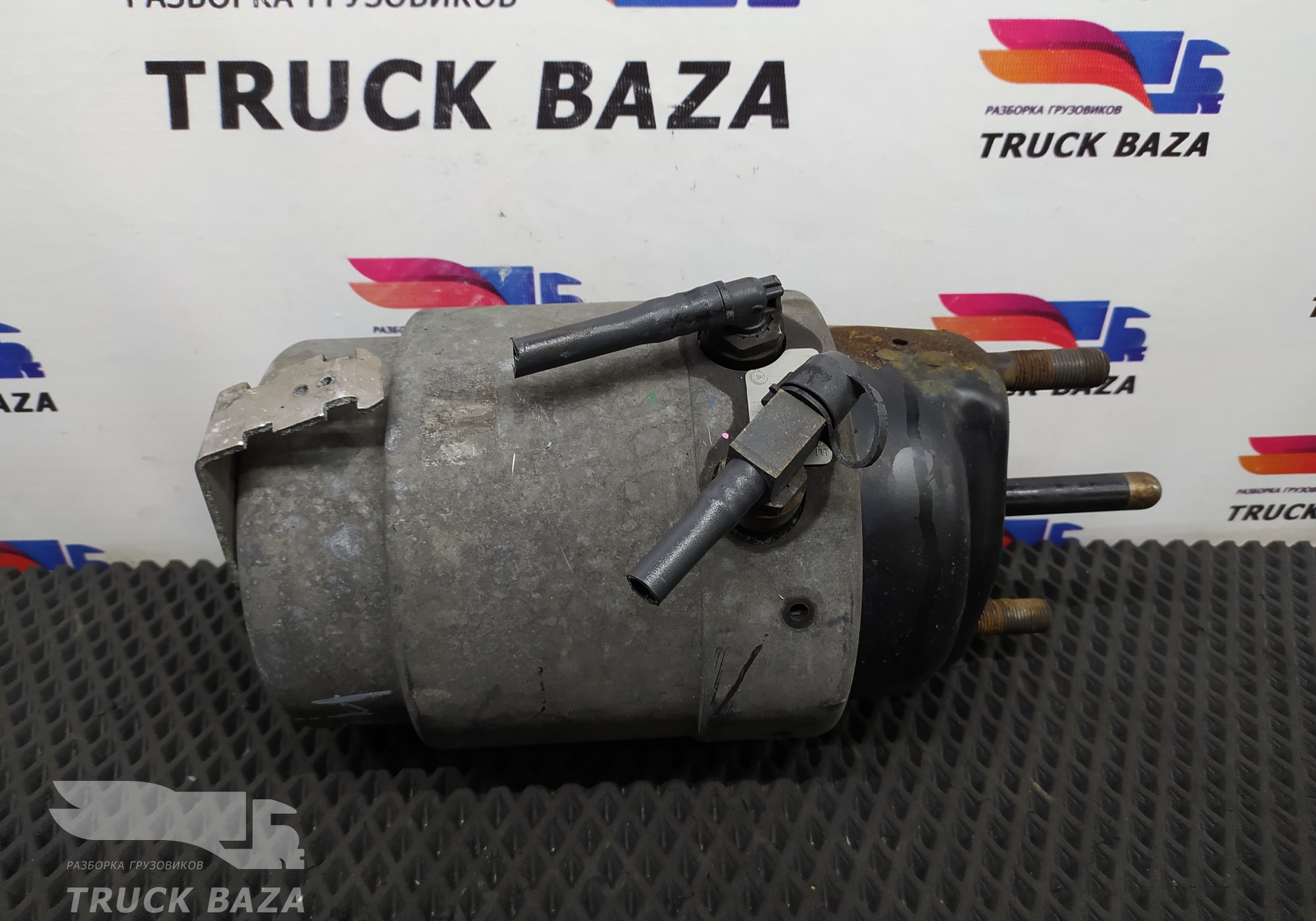 A02062024403 Энергоаккумулятор для Mercedes-Benz