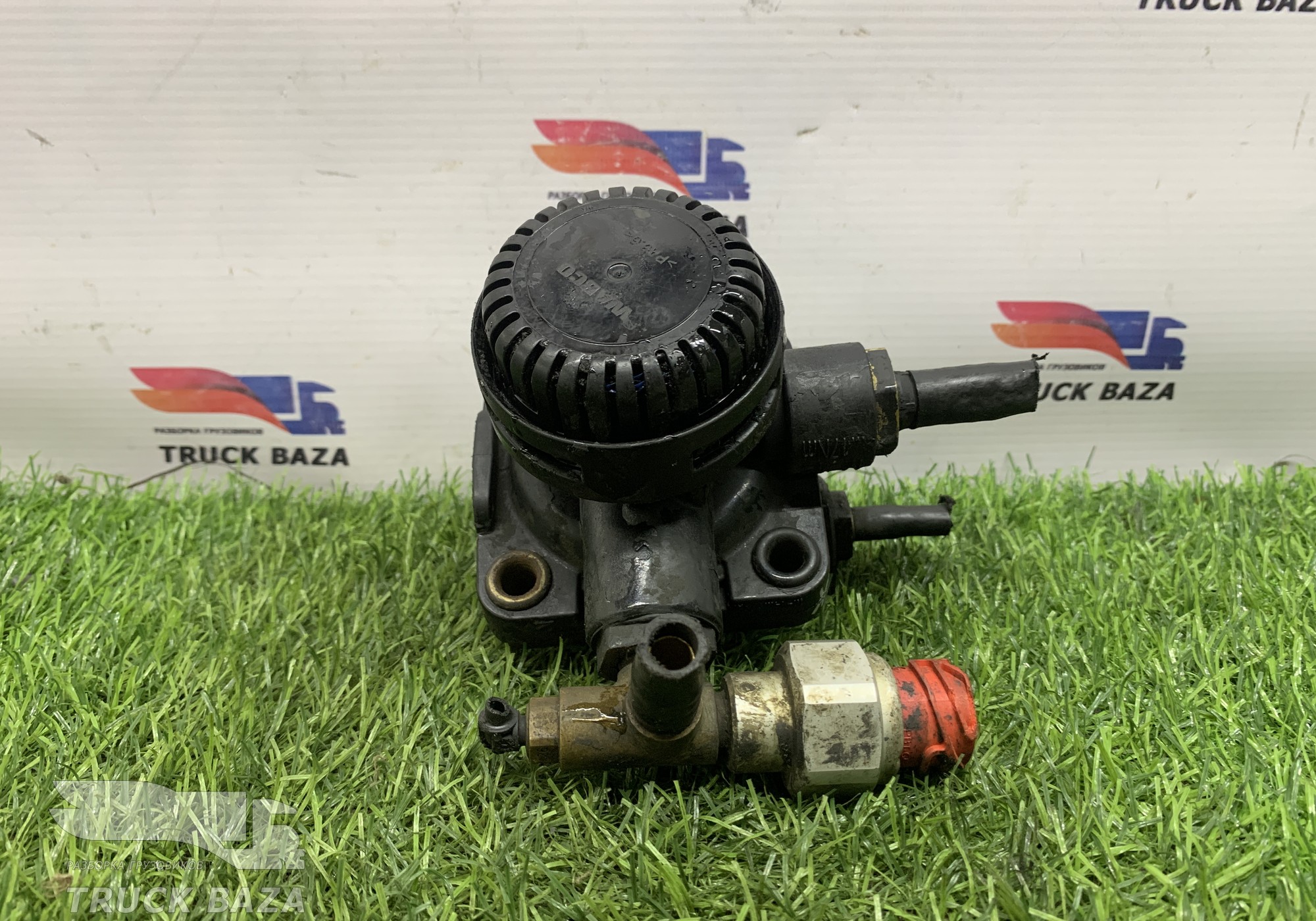 81521166075 Клапан ускорительный