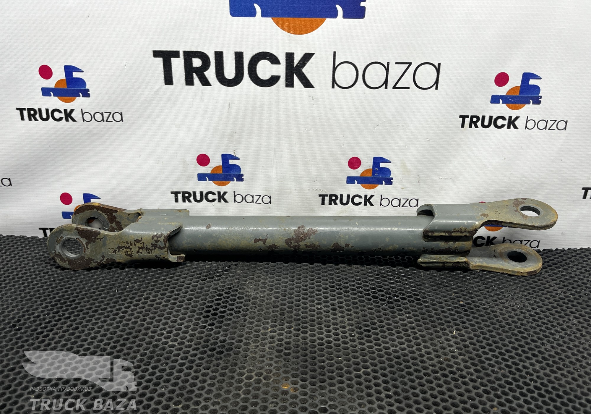 WG9925688220 Стойка заднего стабилизатора левая для Sinotruk Sitrak C7H