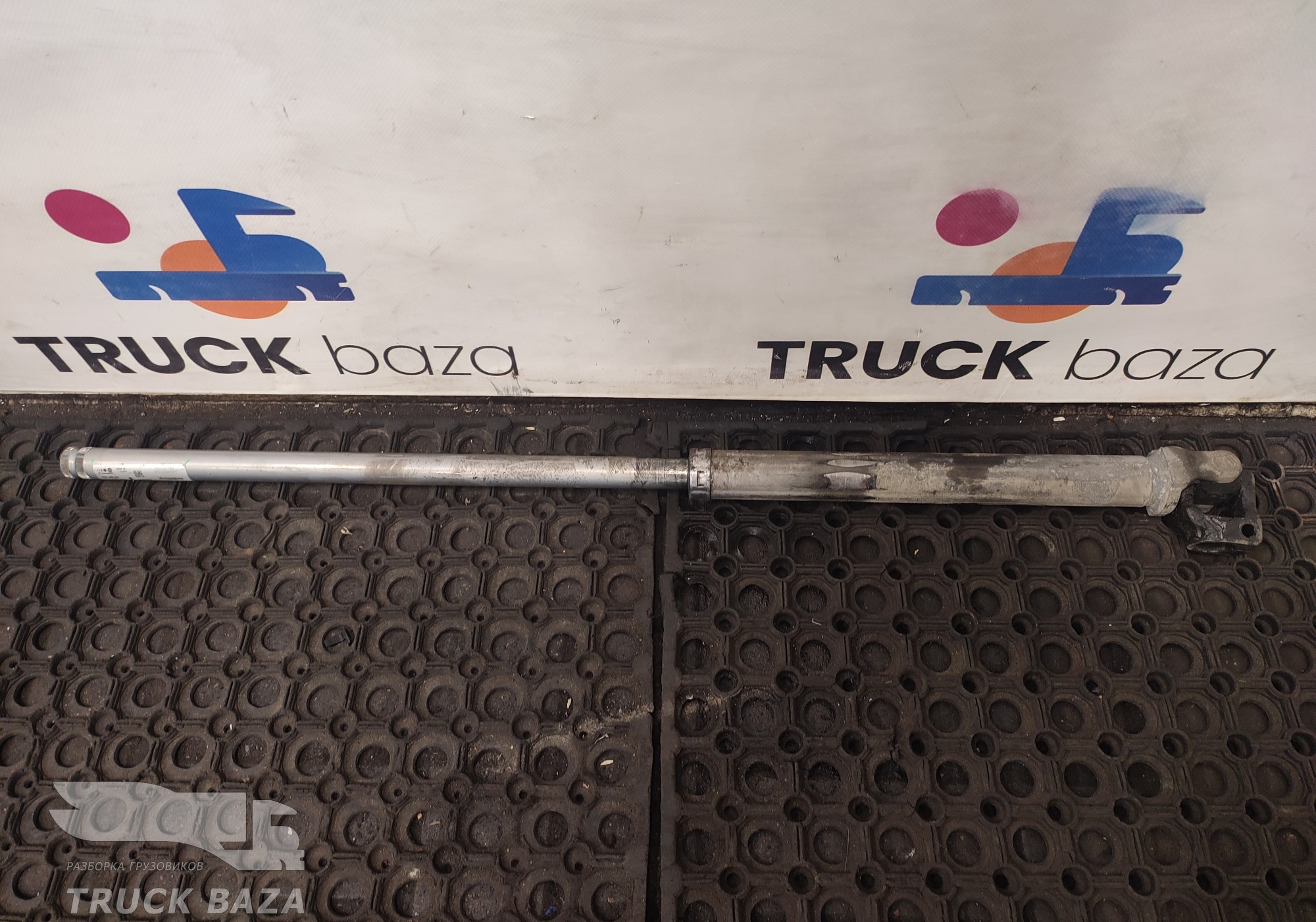 1840439 Кардан рулевой