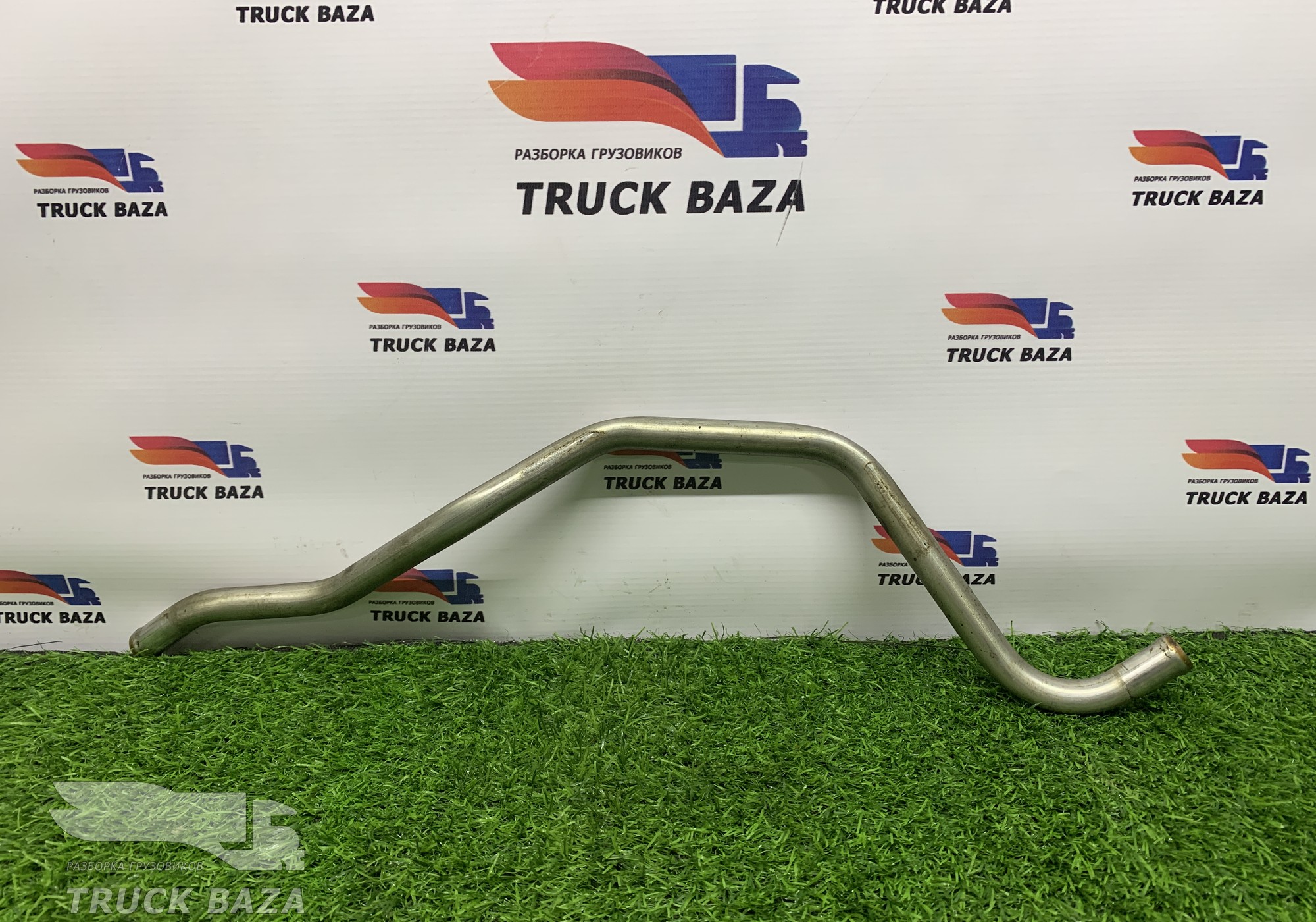 81619600778 Трубка отопителя