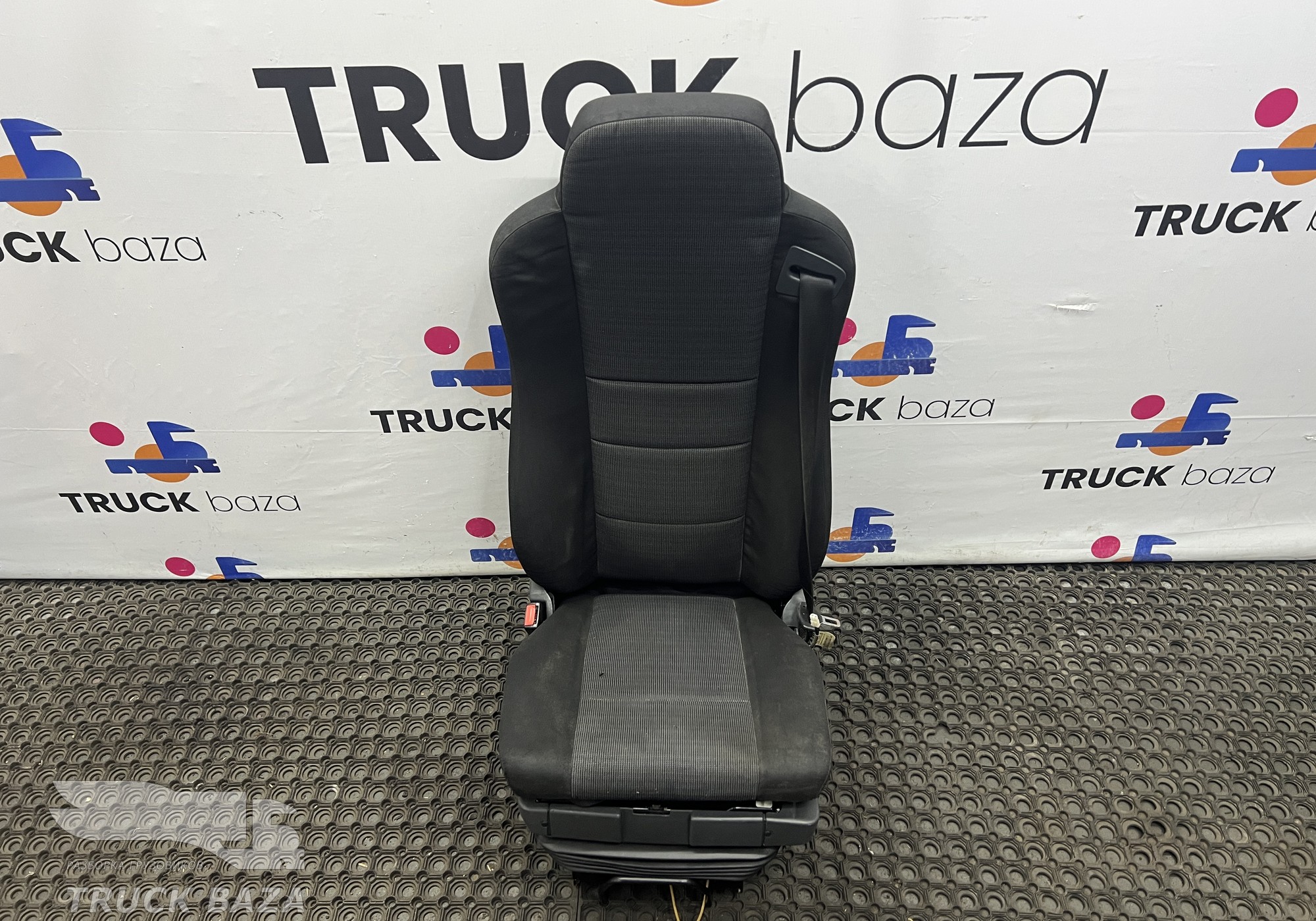 6522680012231 Сиденье водительское пневматическое для КАМАЗ 5490 (с 2013)