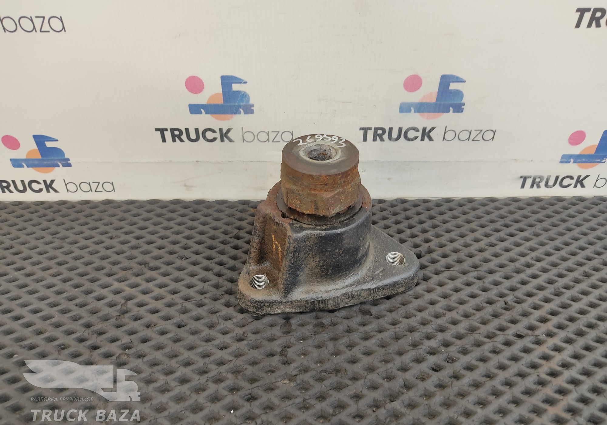 549013704001 Кронштейн ящика АКБ для КАМАЗ 54901