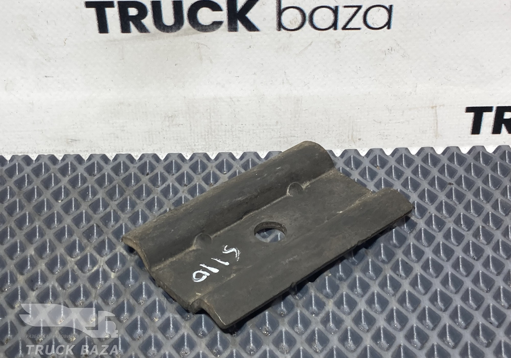 2414257 Кронштейн пластины АКБ для Scania 6-series R (с 2016)