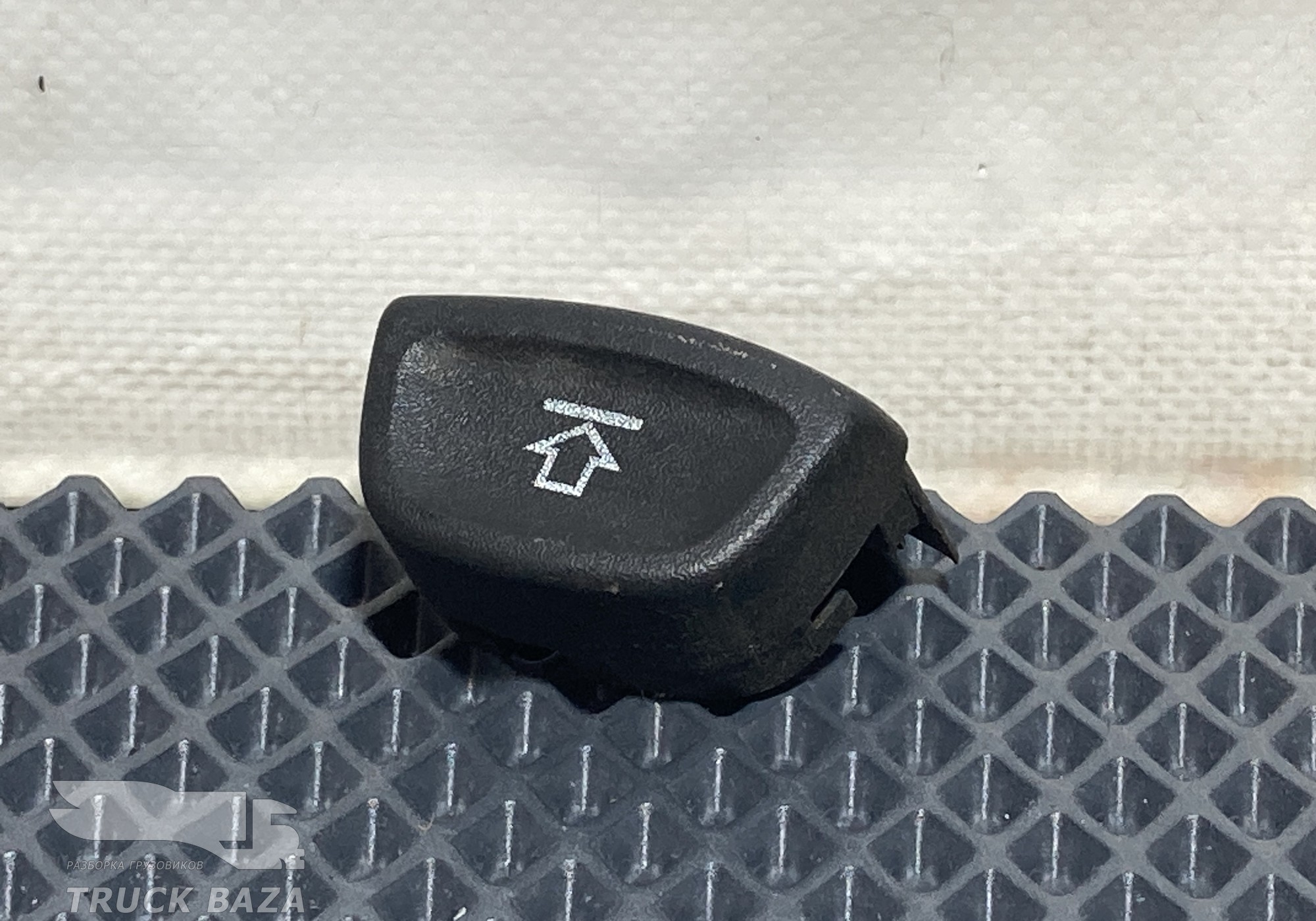 1229962 Накладка кнопки сиденья для Daf XF105 (с 2005)