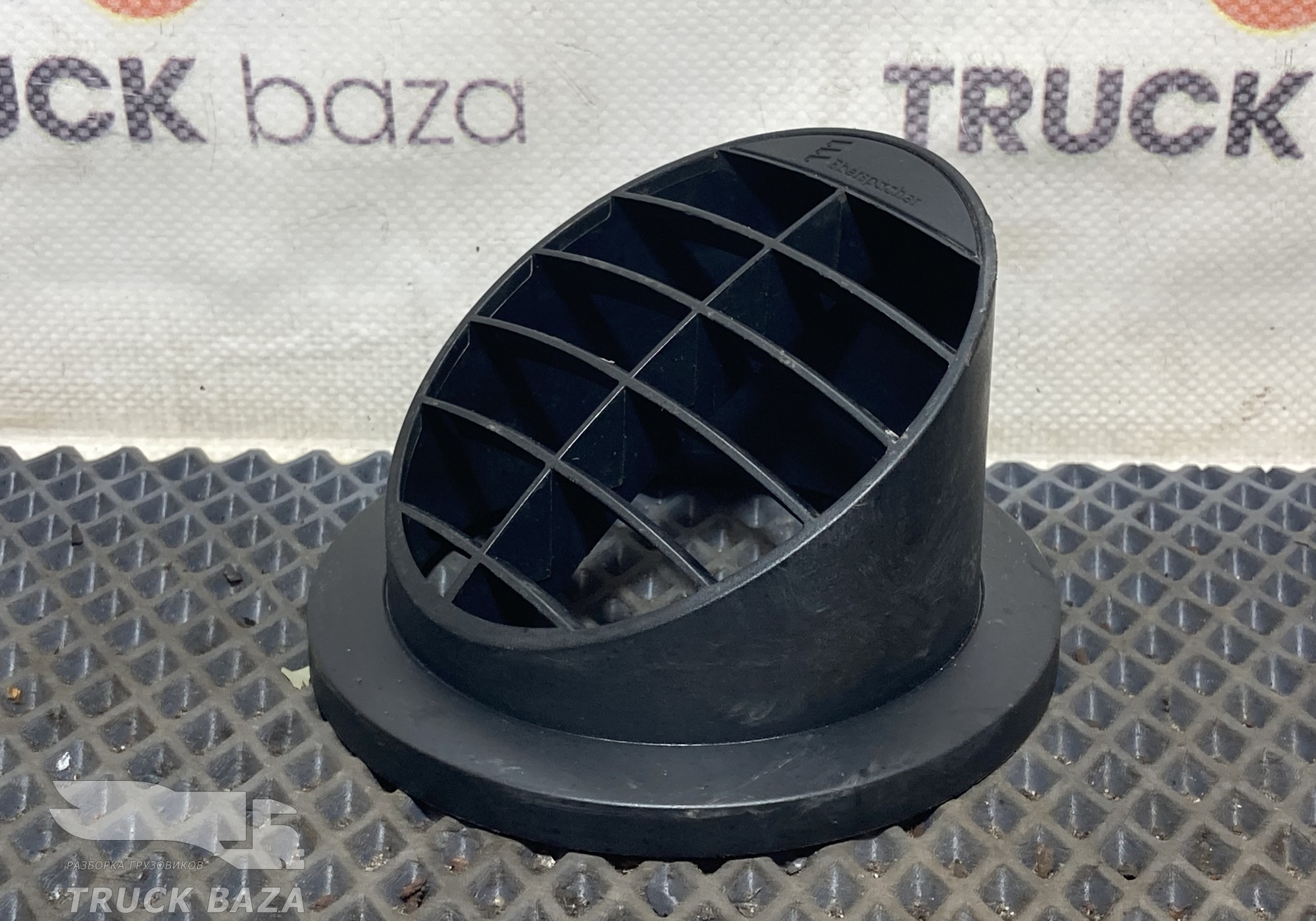 221000010058 Воздуховод автономного отопителя для КАМАЗ 54901