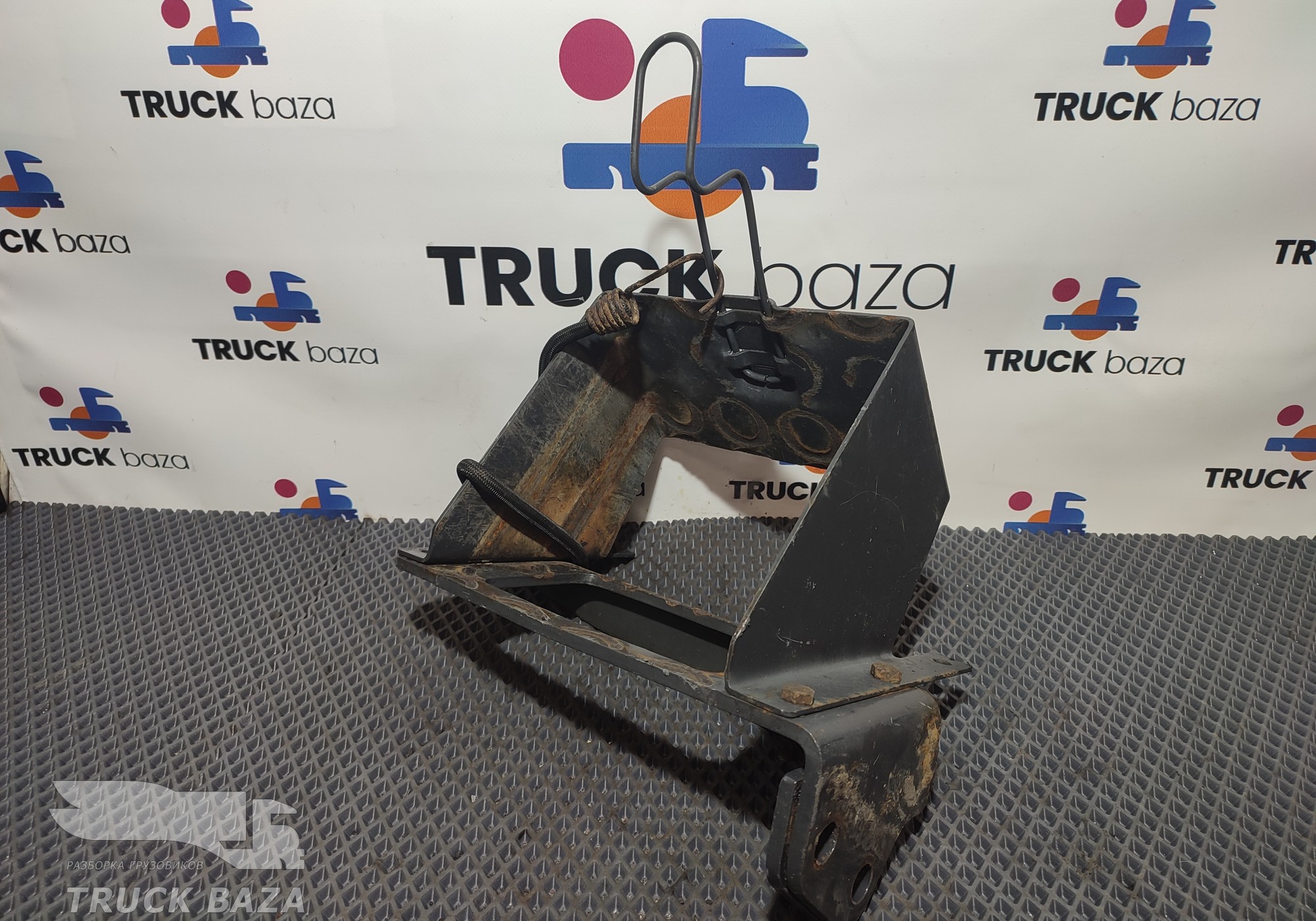 1796509 Кронштейн противооткатного упора