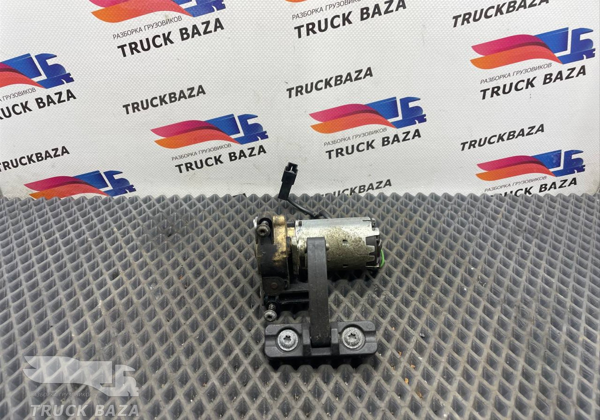 60080271 Моторчик люка для Daf XF105 (с 2005)