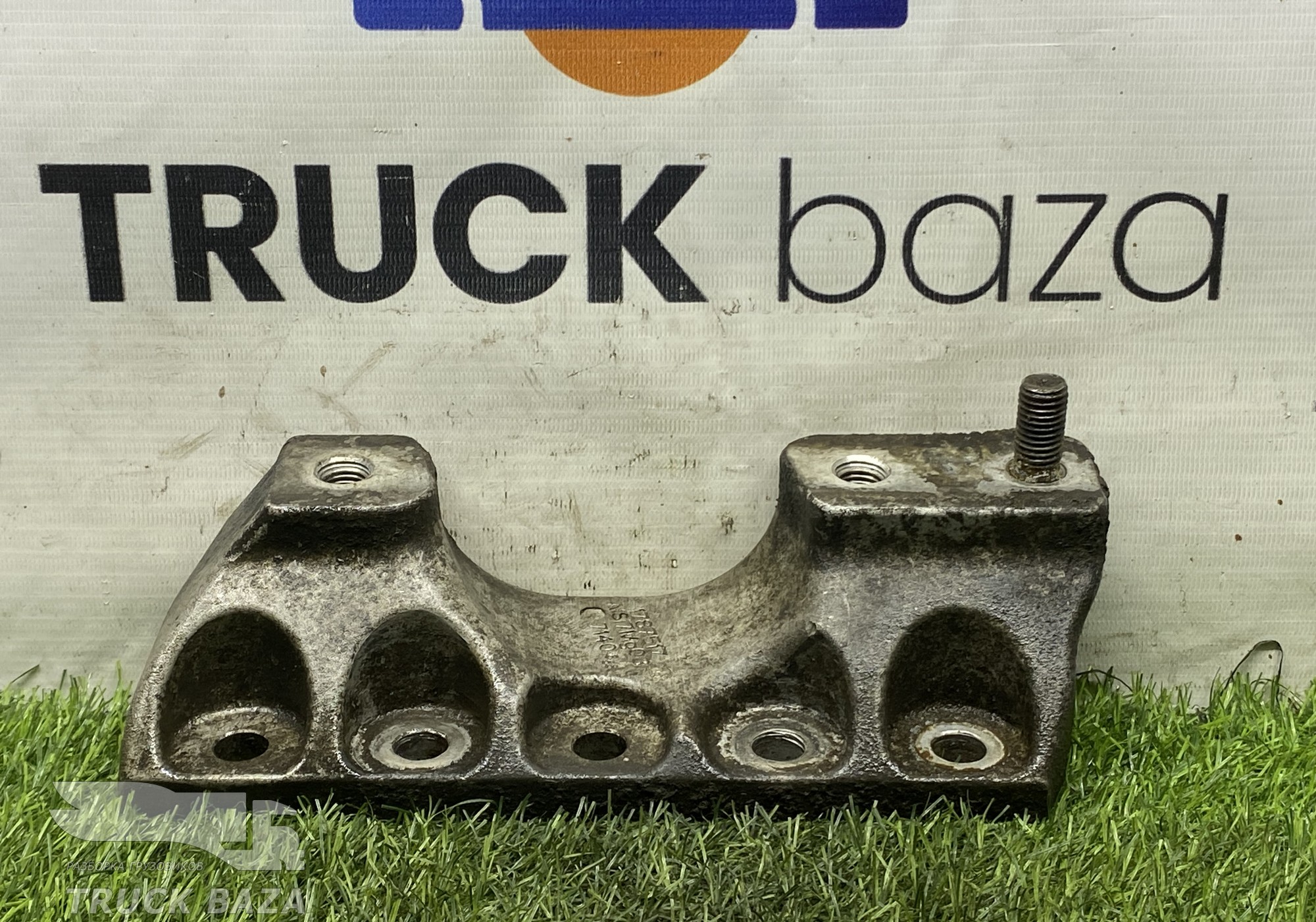 SCANIA Кронштейн топливного бака