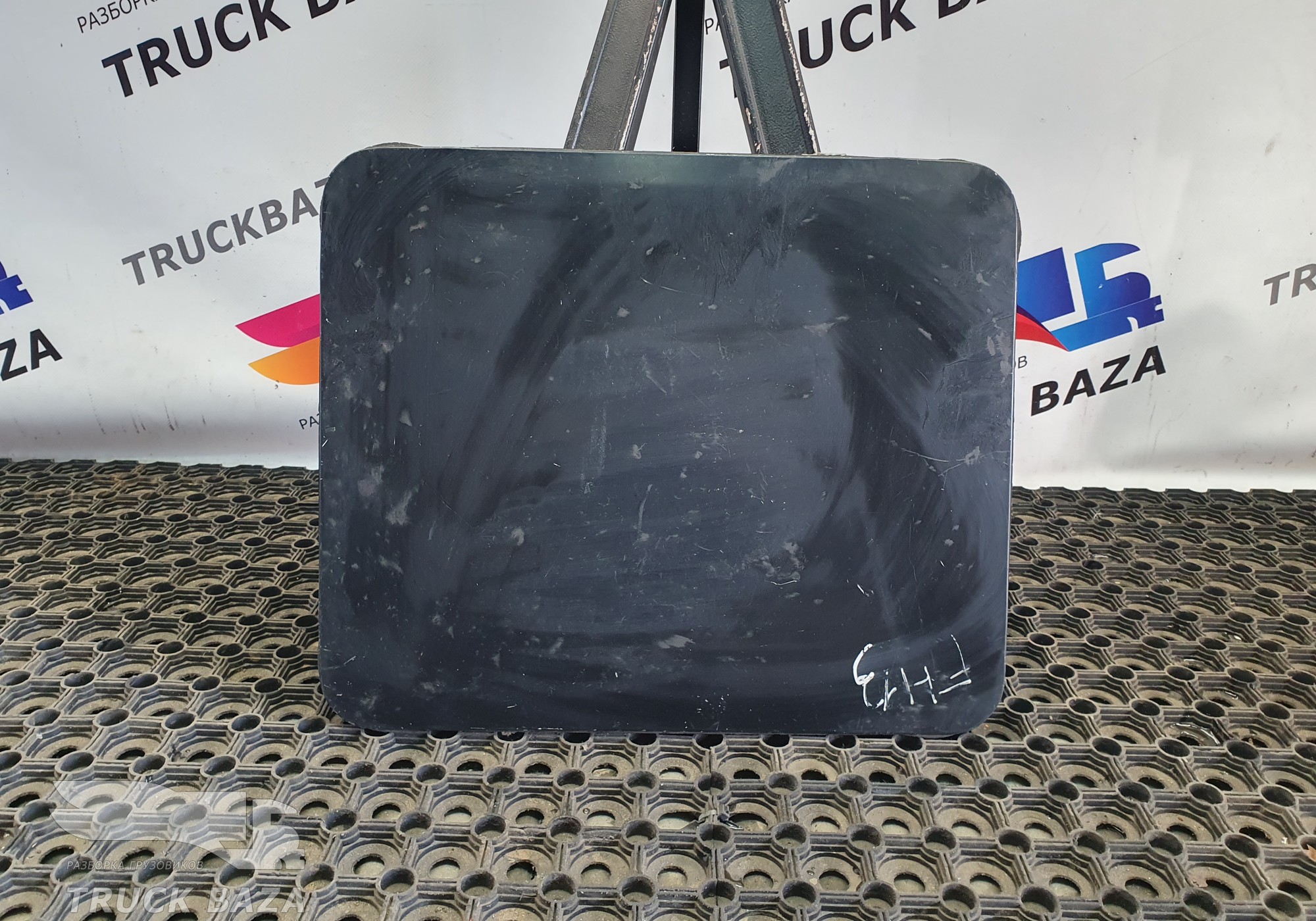 3176408 Крышка люка для Volvo