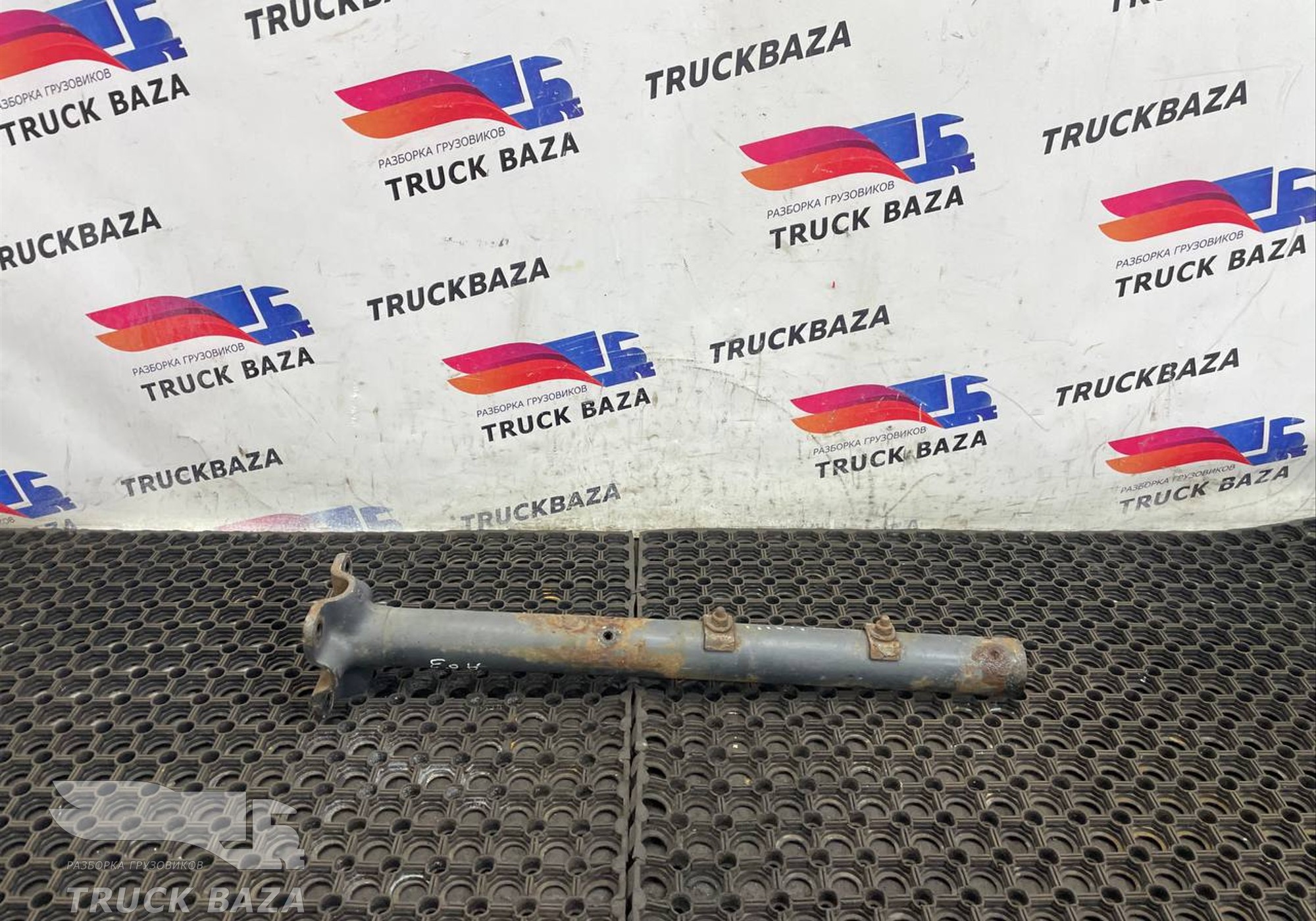 9305220241 Кронштейн заднего крыла передний для Mercedes-Benz Actros MP3 (с 2008)