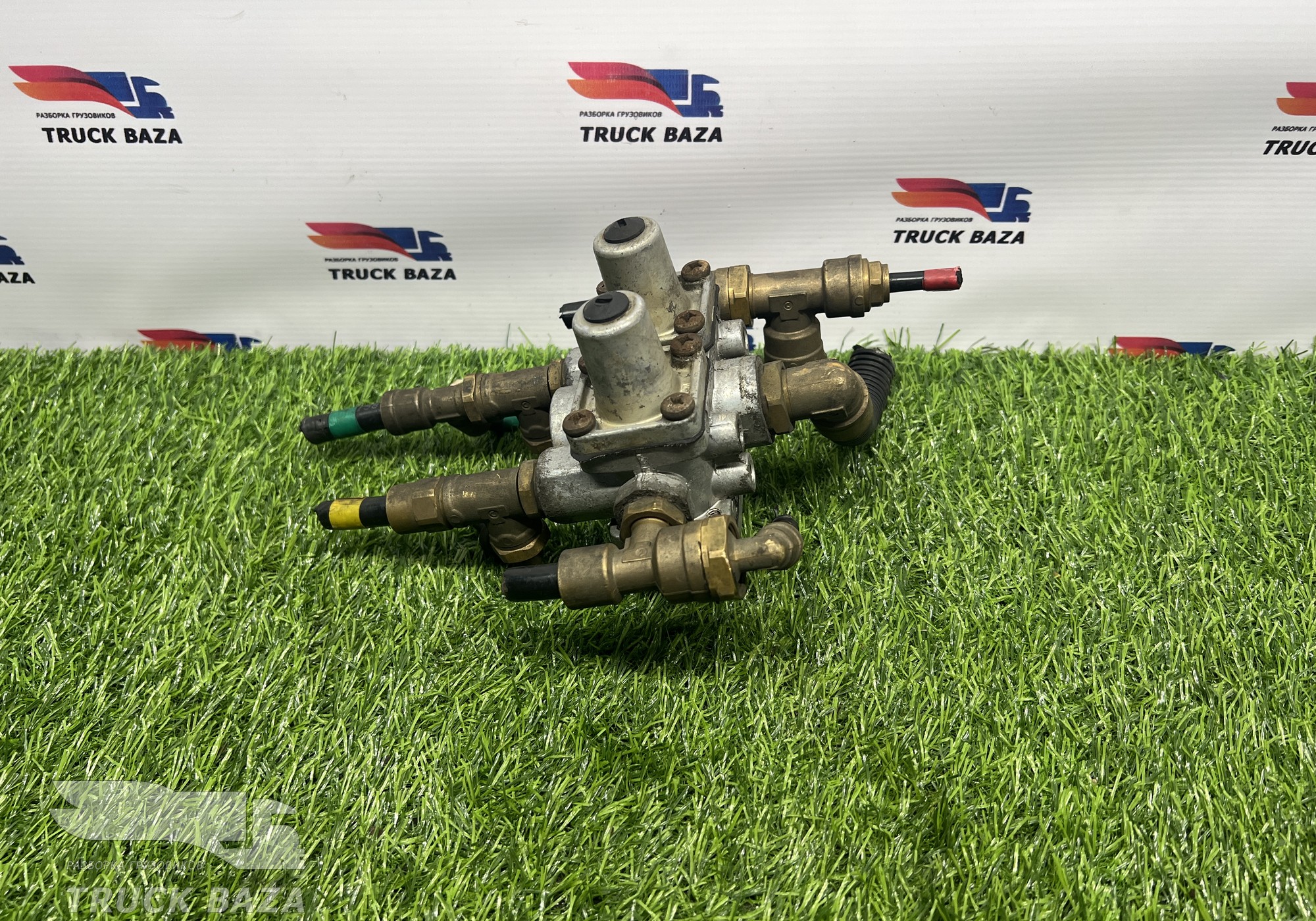 532053515400 Клапан защитный 4-х контурный для КАМАЗ 5490 (с 2013)