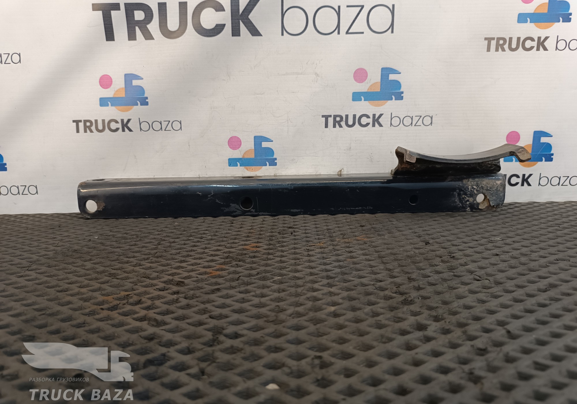 DZ97189361063 Кронштейн ресивера для Shacman X3000 (с 2014)