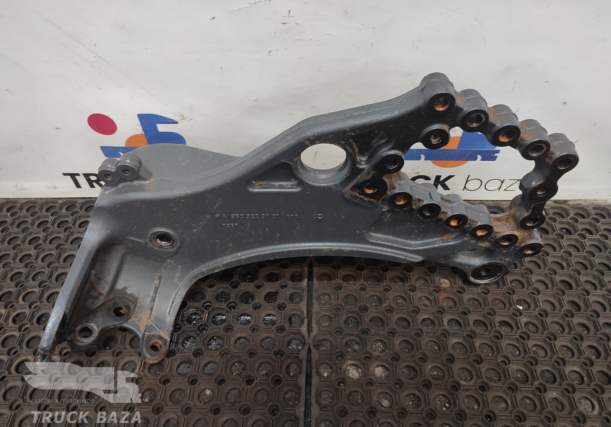 A9603223101 Кронштейн рессоры передней левый для Mercedes-Benz Actros New Actros MP4 (с 2011)