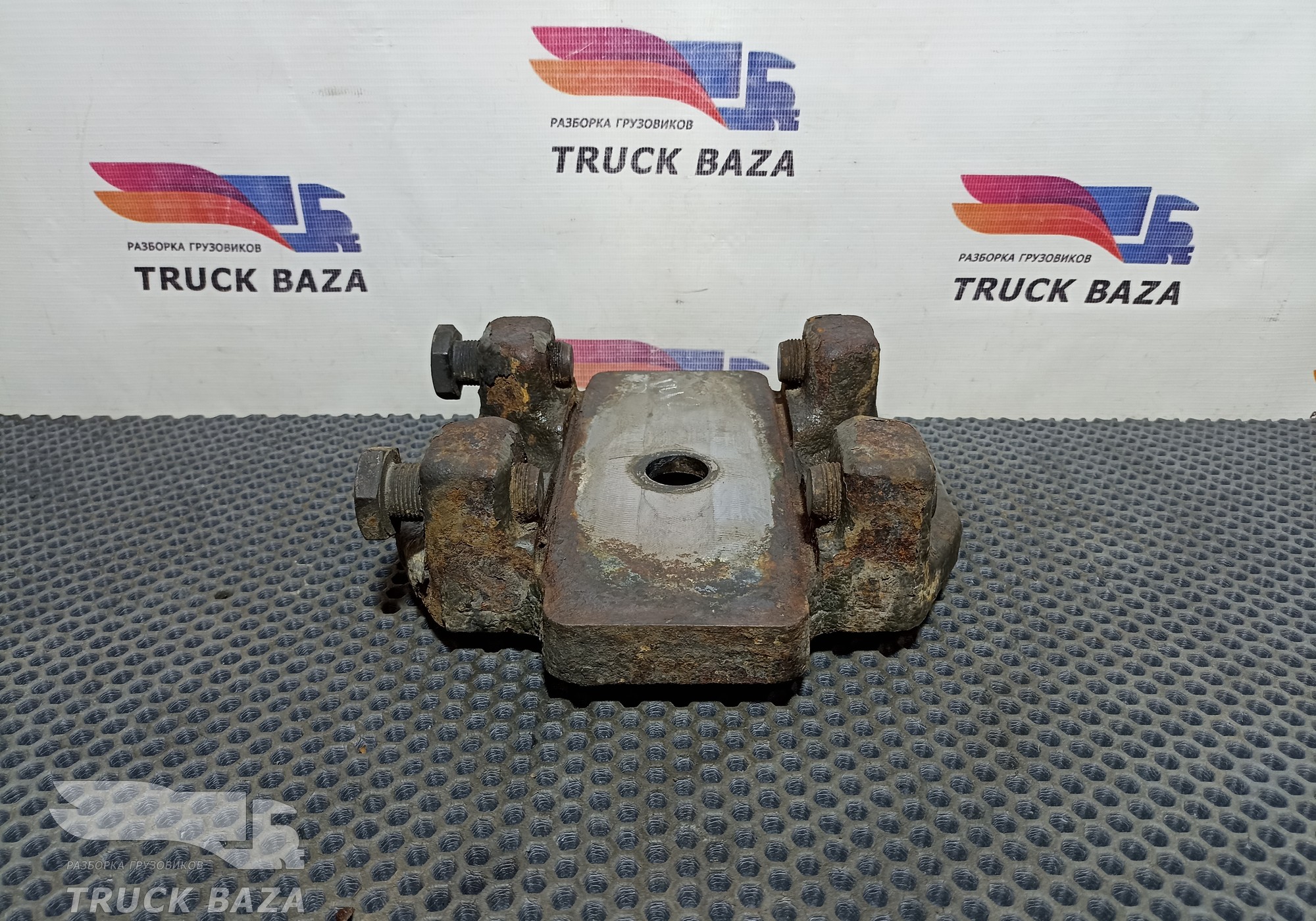 5010630038 Проставка рессоры для Renault Magnum