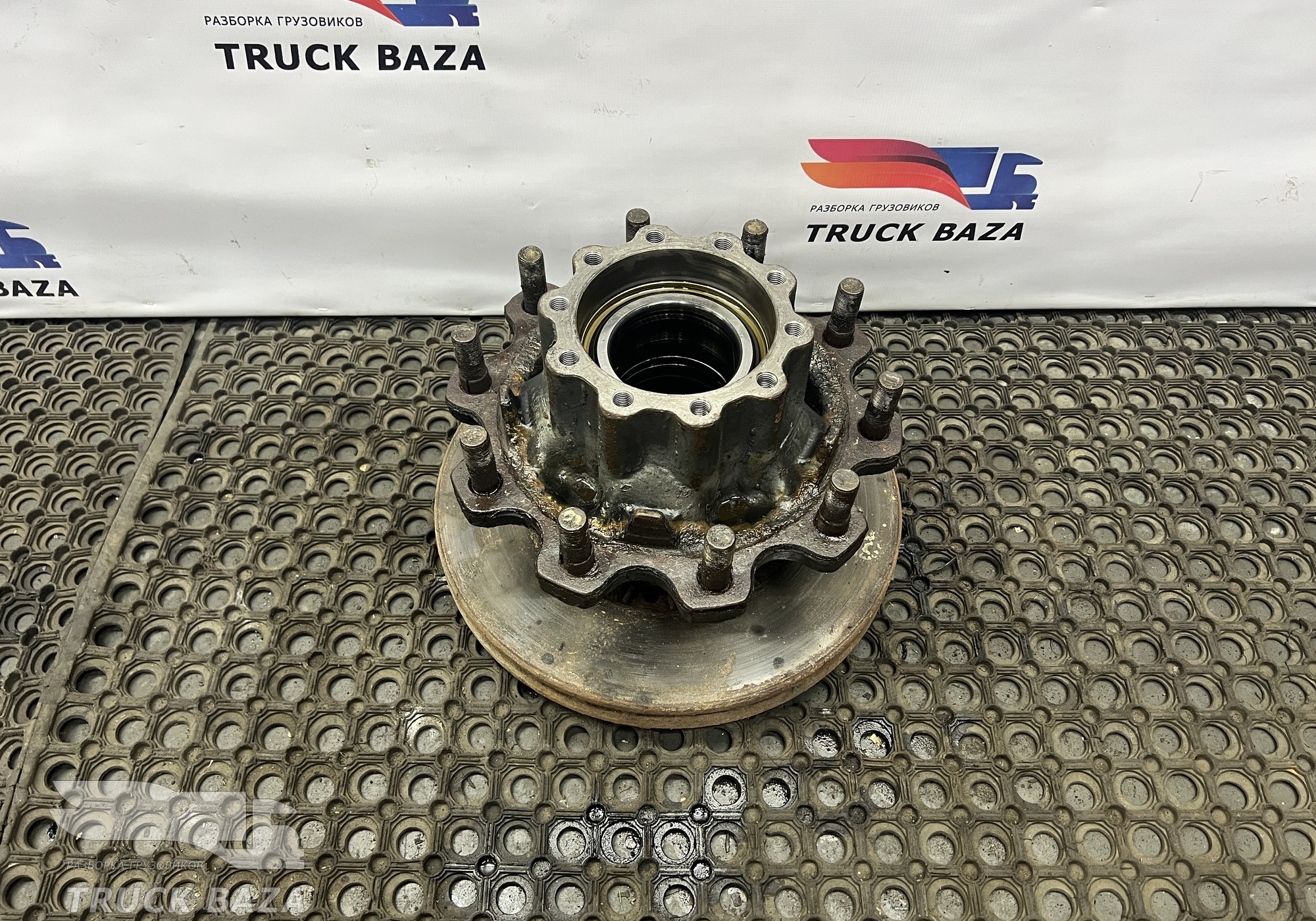 1812161 Ступица задняя