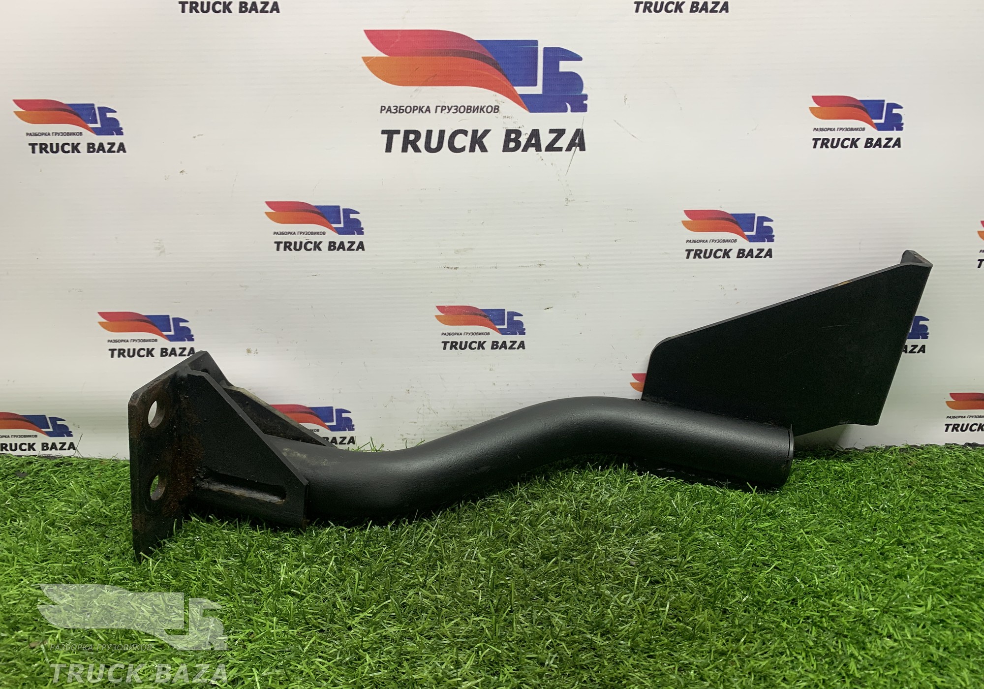54901840515310 Кронштейн подножки левый для КАМАЗ 54901