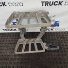 81615110027 Кронштейн корпуса подножек левый для Man TGX TG3 (с 2020)