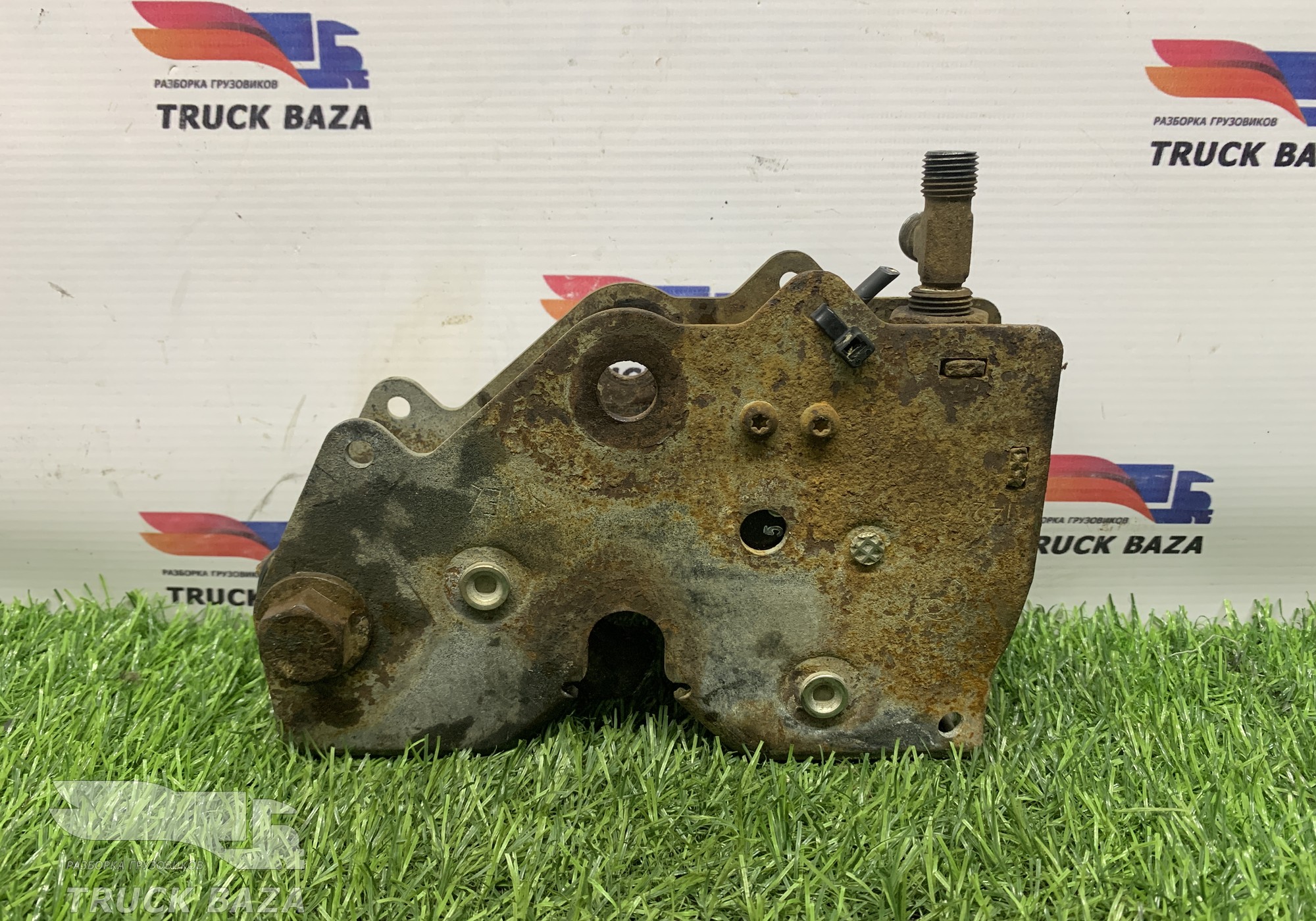 1427610 Замок кабины для Daf XF105 (с 2005)