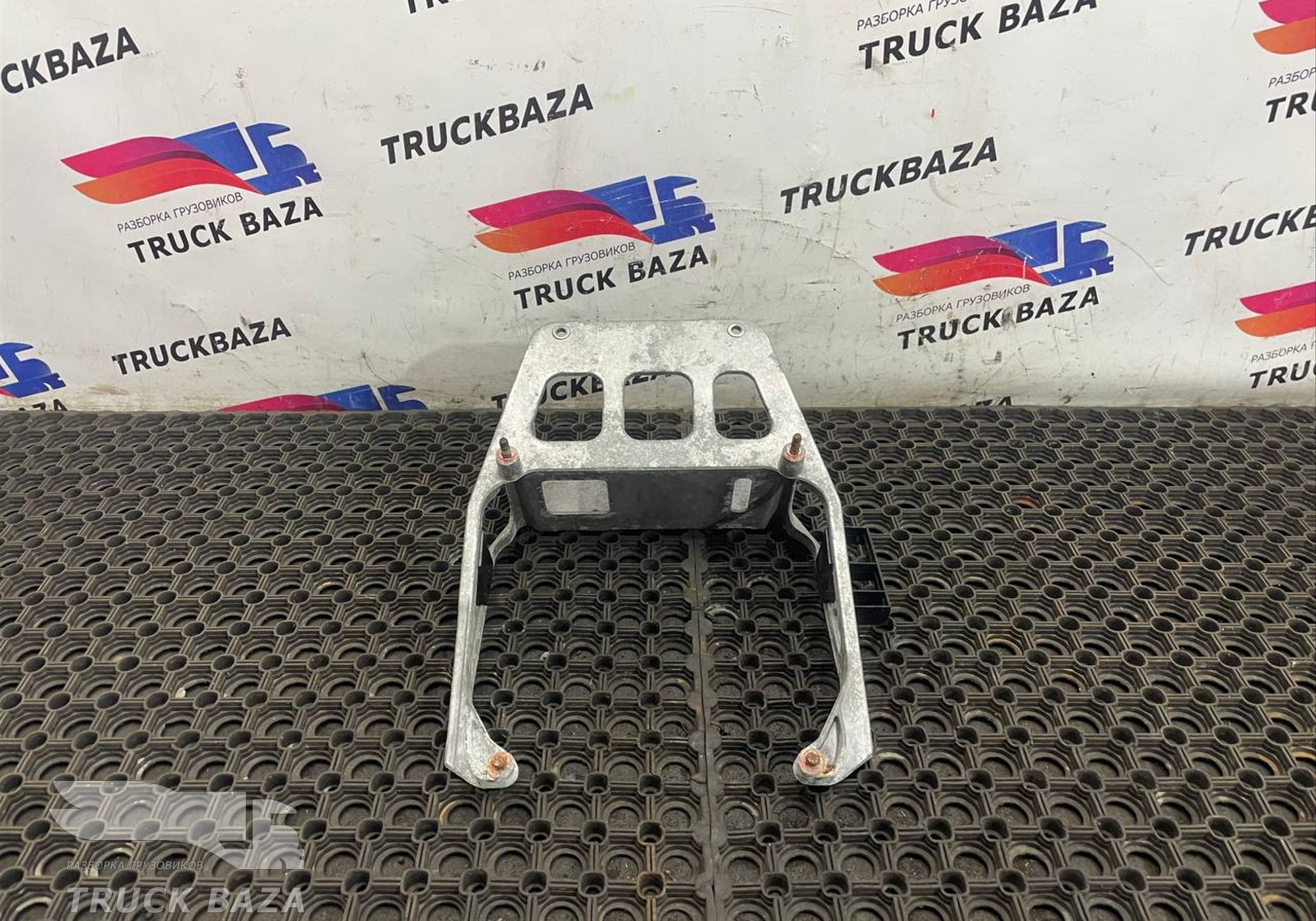 9414620005 Кронштейн рулевой колонки для Mercedes-Benz Actros MP1 (с 1996 по 2003)