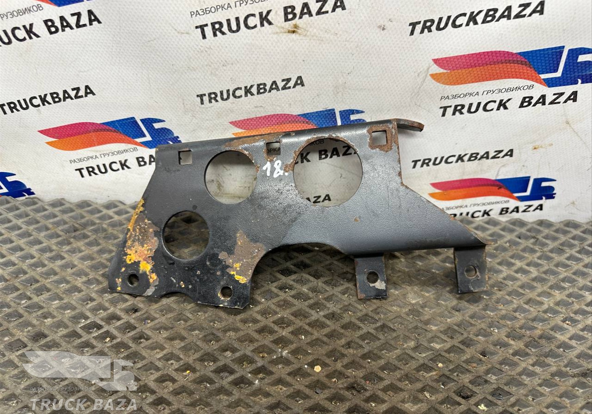9304294740 Кронштейн ускорительного клапана для Mercedes-Benz Actros MP3 (с 2008)