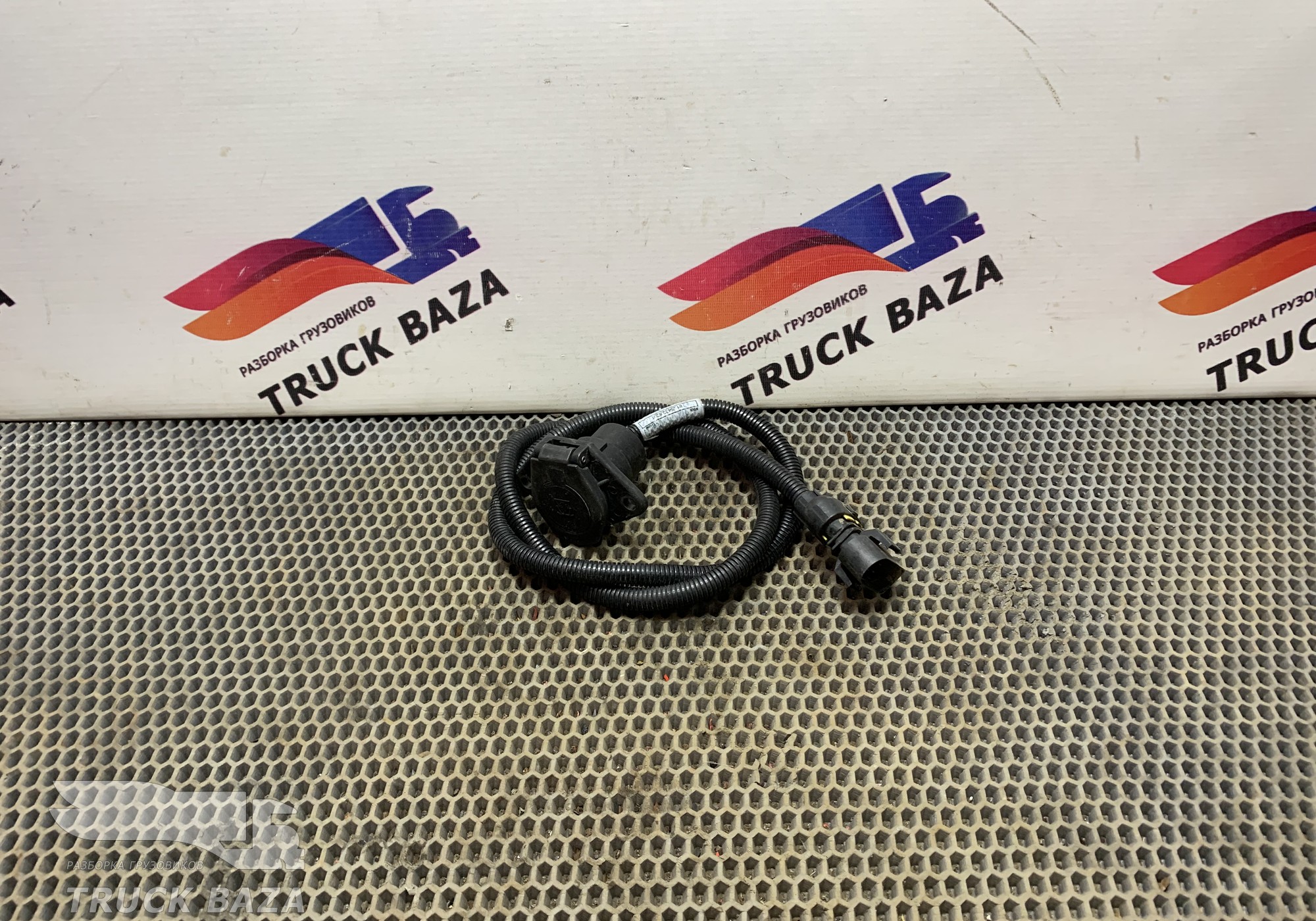 81254326182 Провод перекидной для Man TGS I (с 2007)