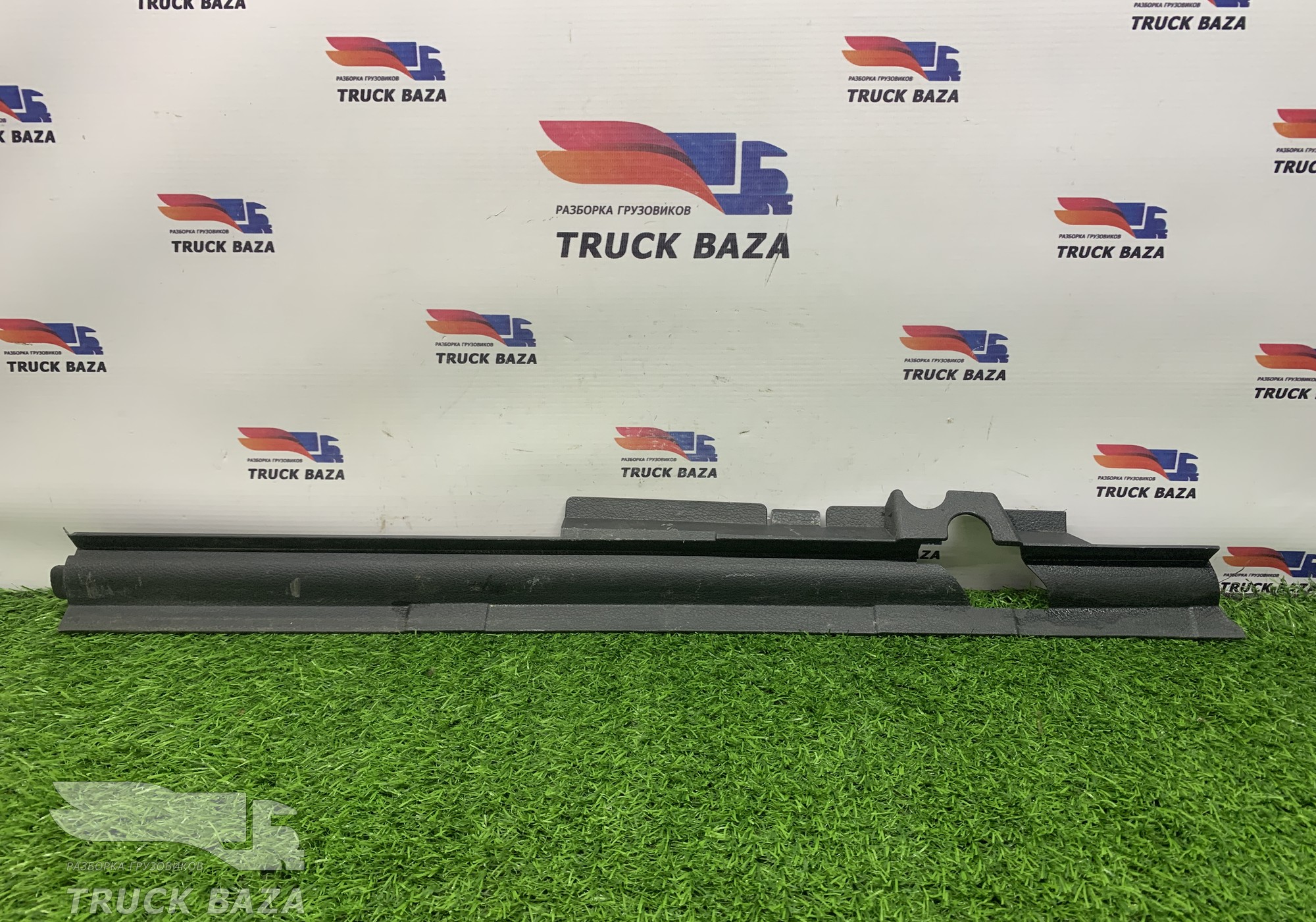 A9406920001 Накладка стойки левая