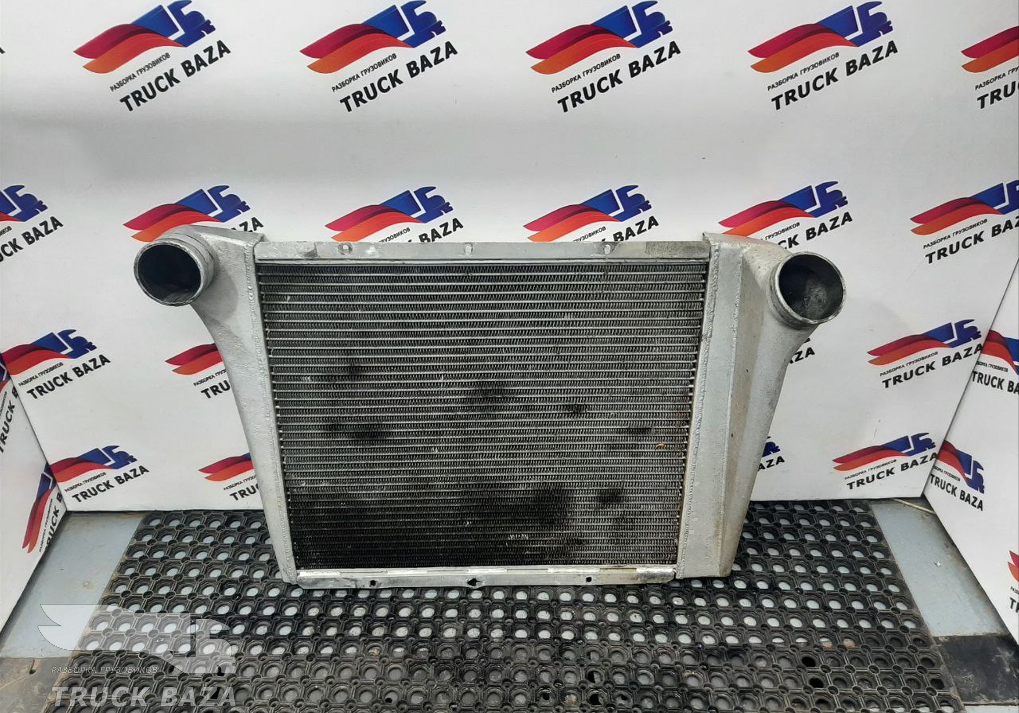 1547316 Радиатор интеркулера для Scania 4-series