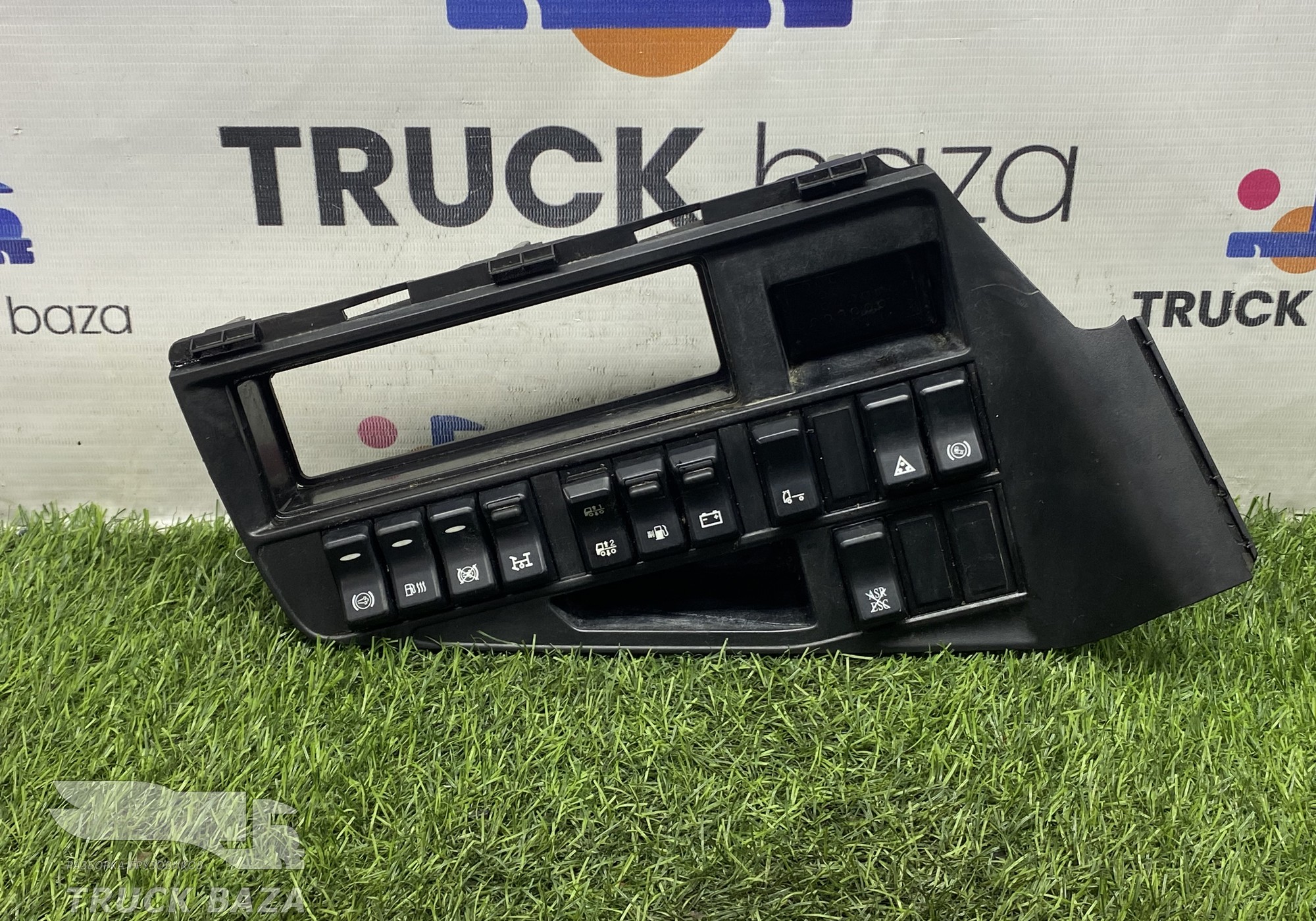 812W617010242 Панель переключателей для Sinotruk Sitrak C7H