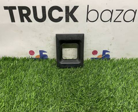 504026034 Накладка панели приборов для Iveco