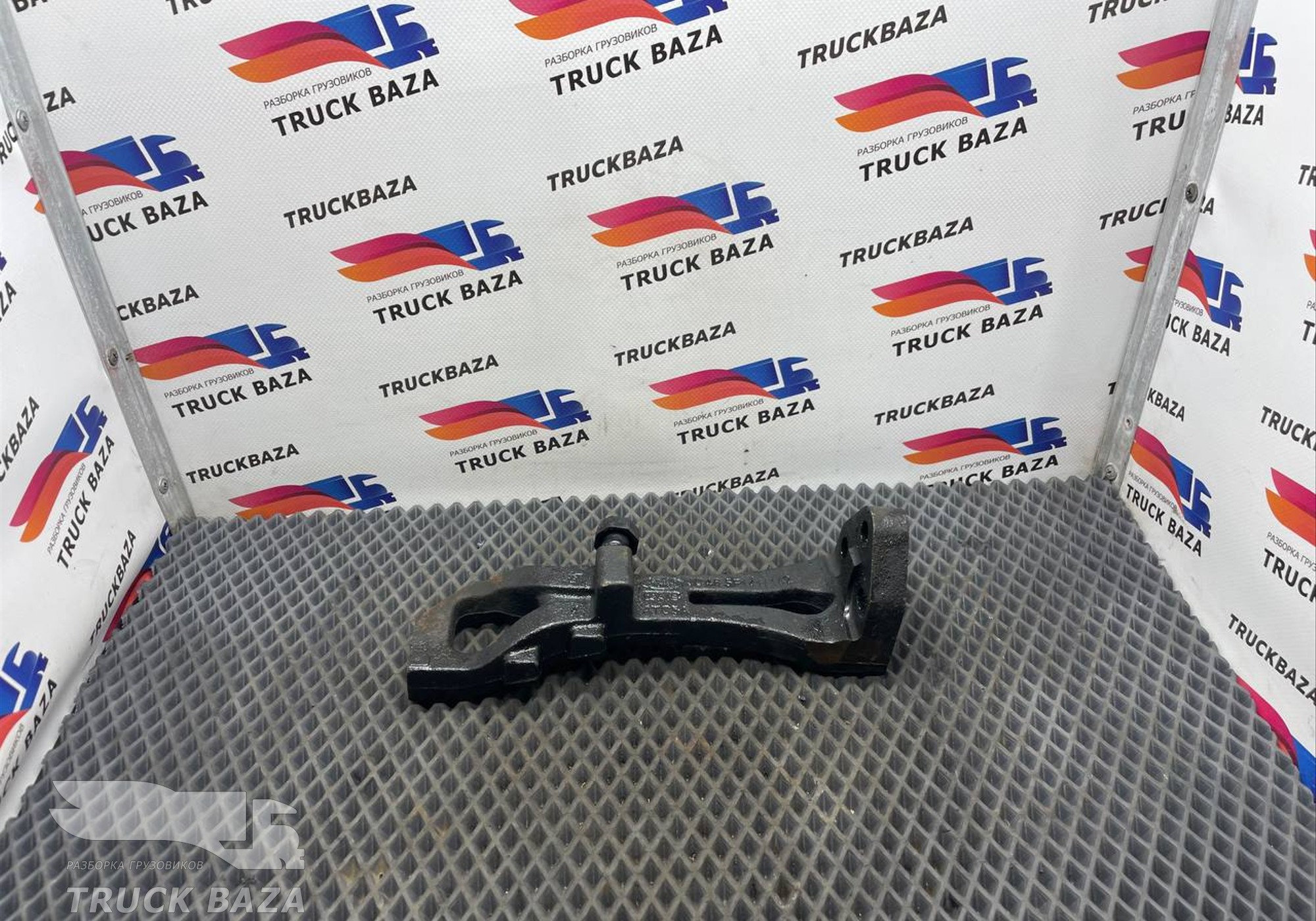 JC465F141142 Кронштейн кабины для Ford F-MAX (с 2018)