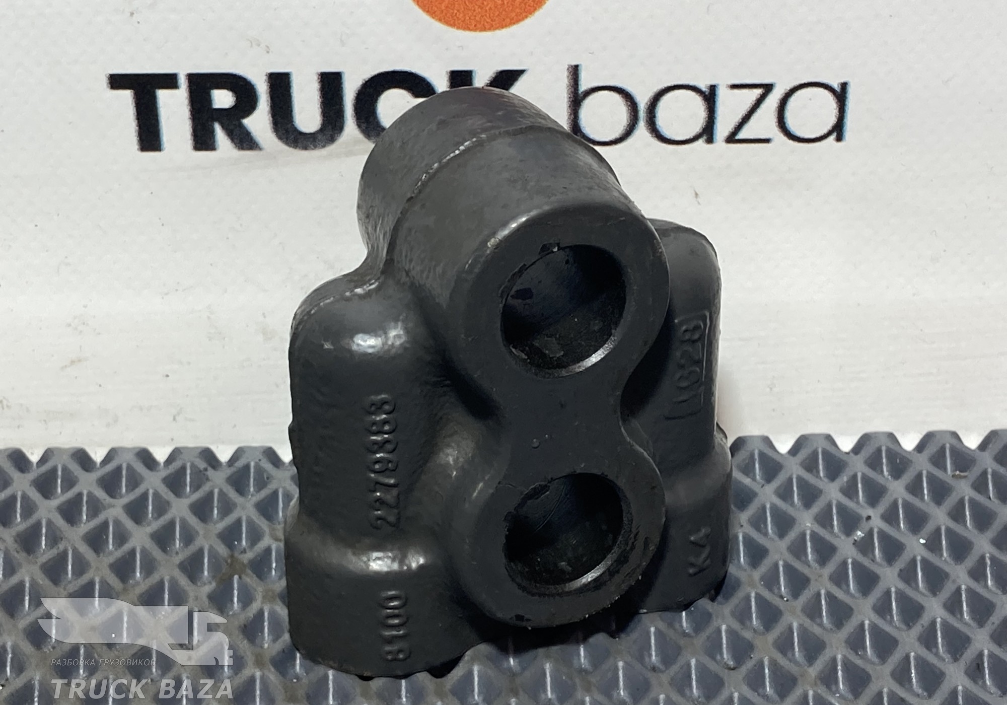 2279383 Кронштейн подвески рессоры