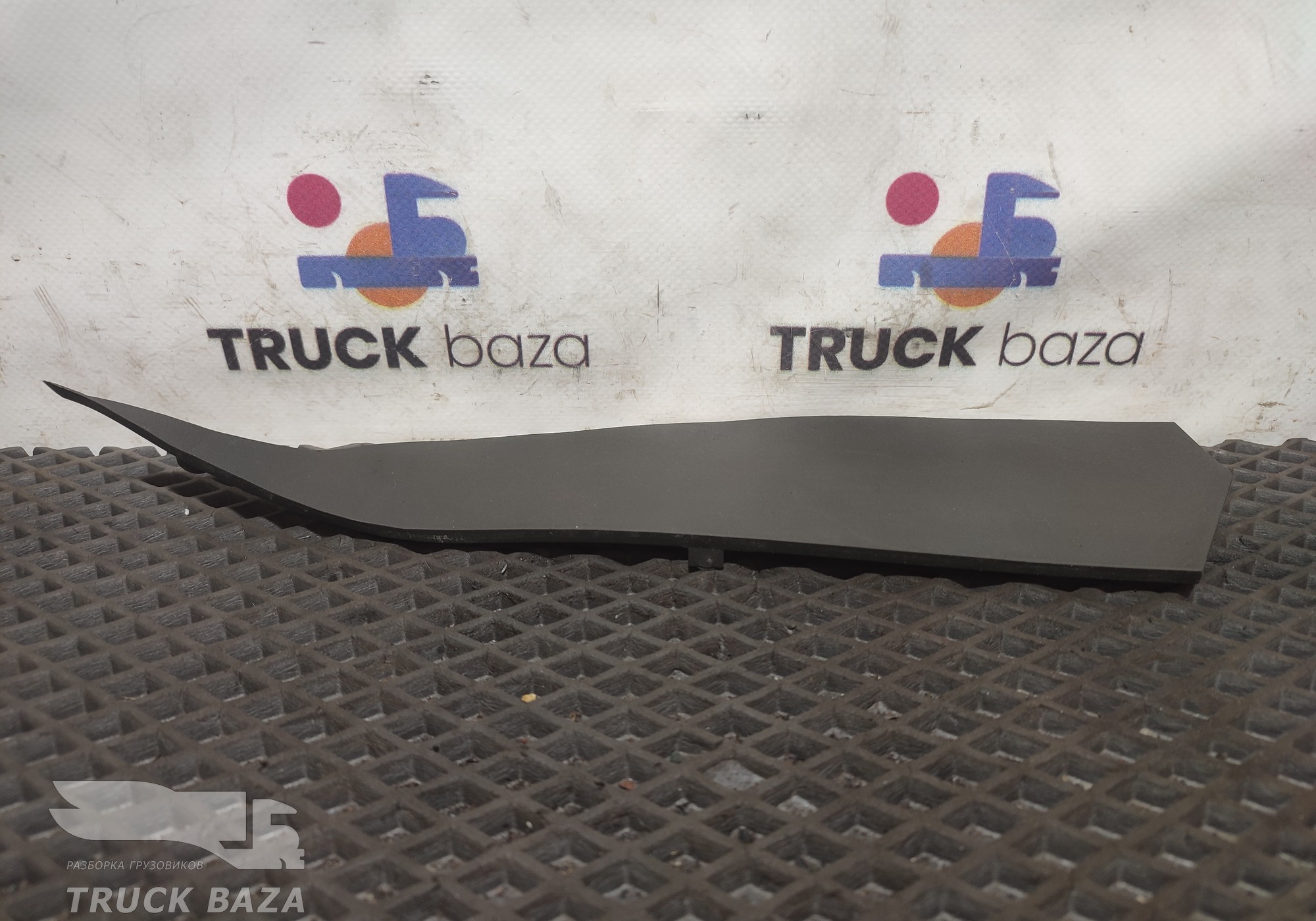 82352946 Накладка салона для Volvo FH 4 (с 2012)