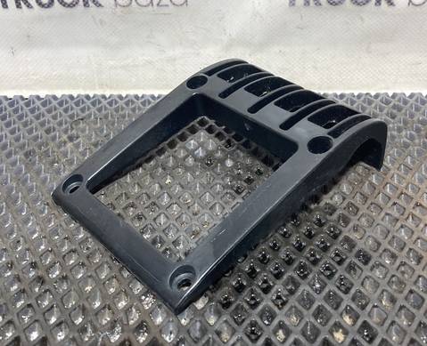 81637310375 Кронштейн зеркала прижимной для Man TGS II (с 2012)