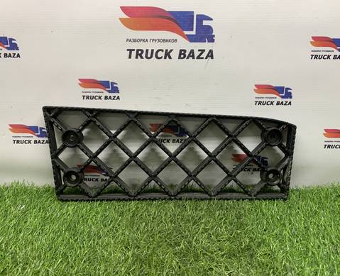 549018405037 Площадка подножки для КАМАЗ 54901