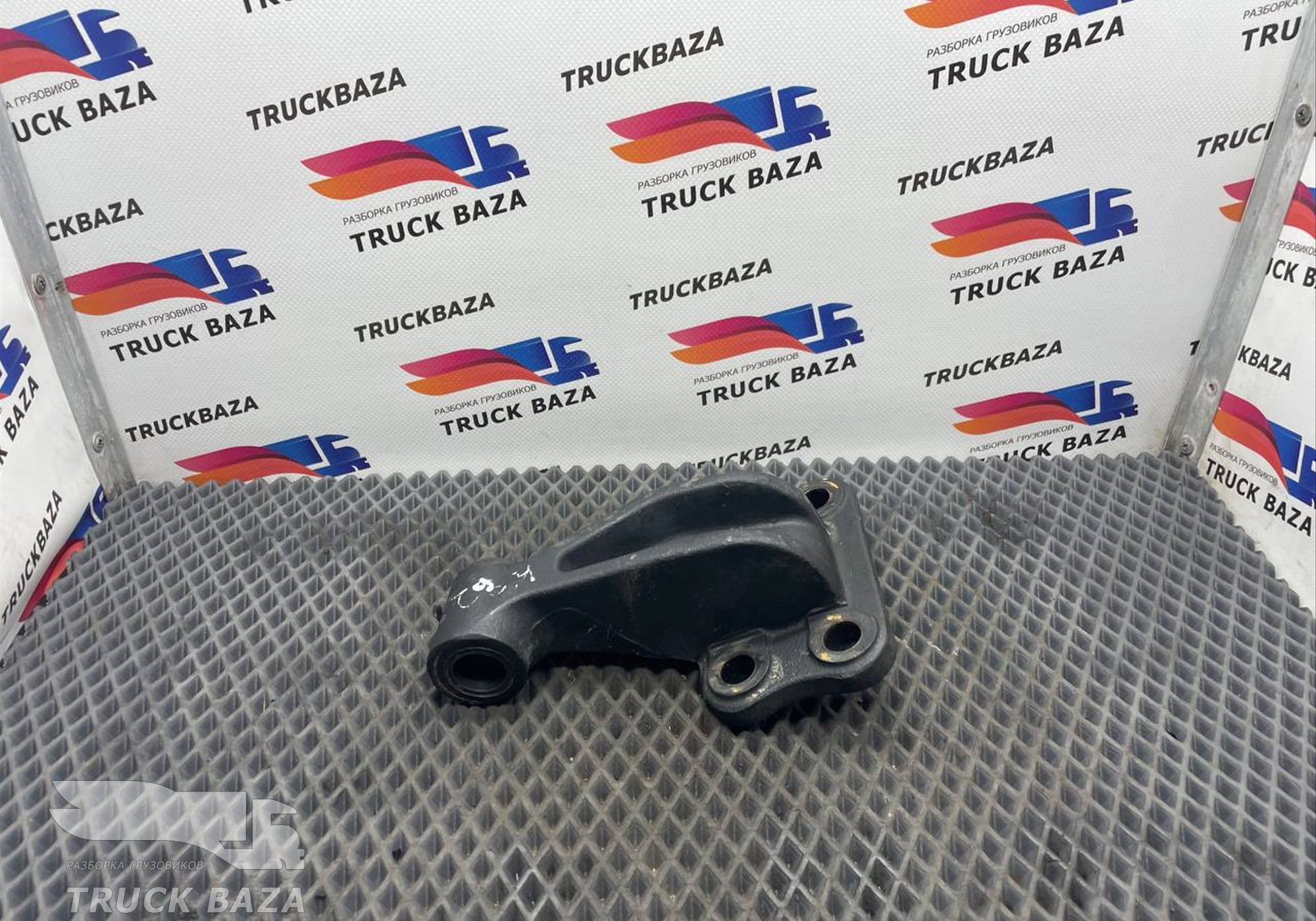 659512905511 Кронштейн амортизатора верхний левый для КАМАЗ 54901