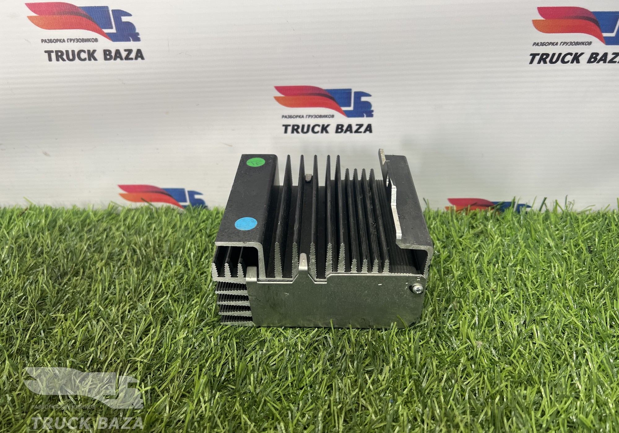 1729858 Преобразователь напряжения