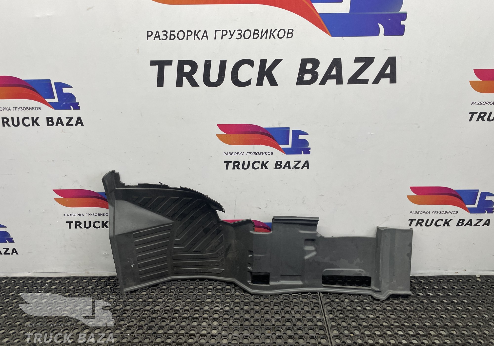 A9406803503 Коврик салона правый для Mercedes-Benz