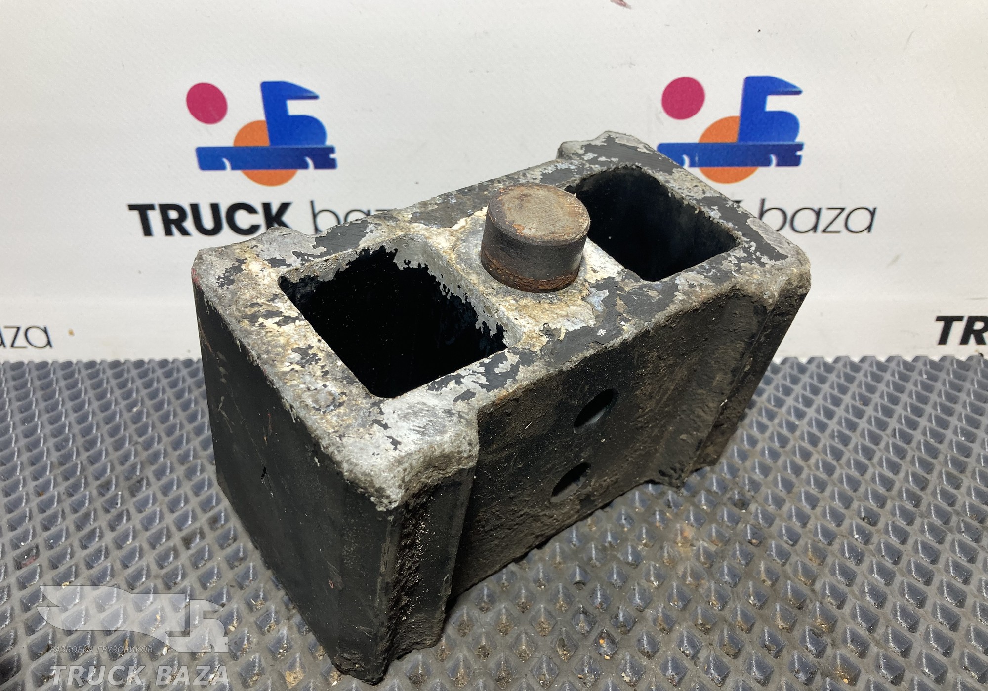 06461390007 Проставка рессоры передней