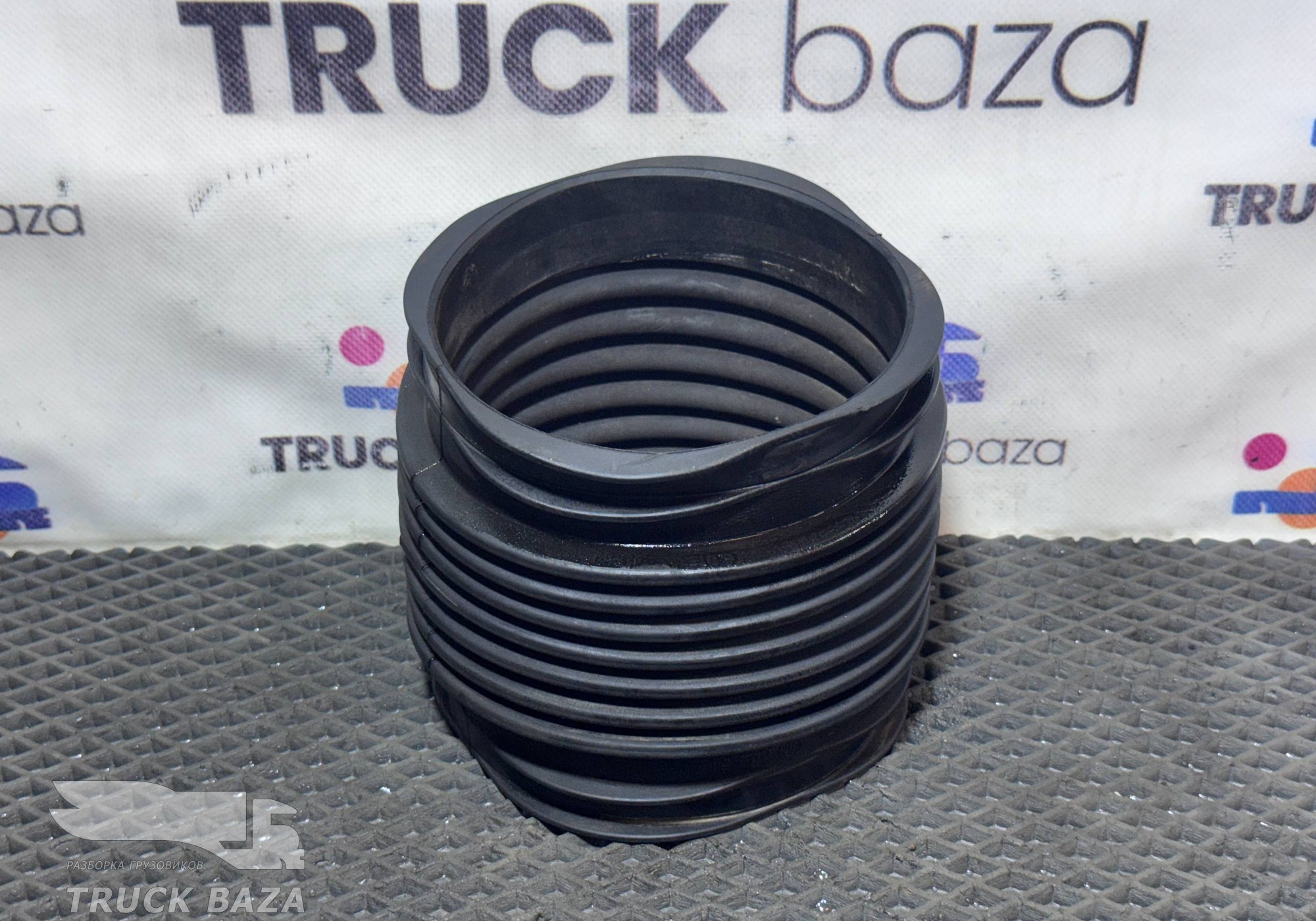 81964200519 Патрубок воздушного фильтра