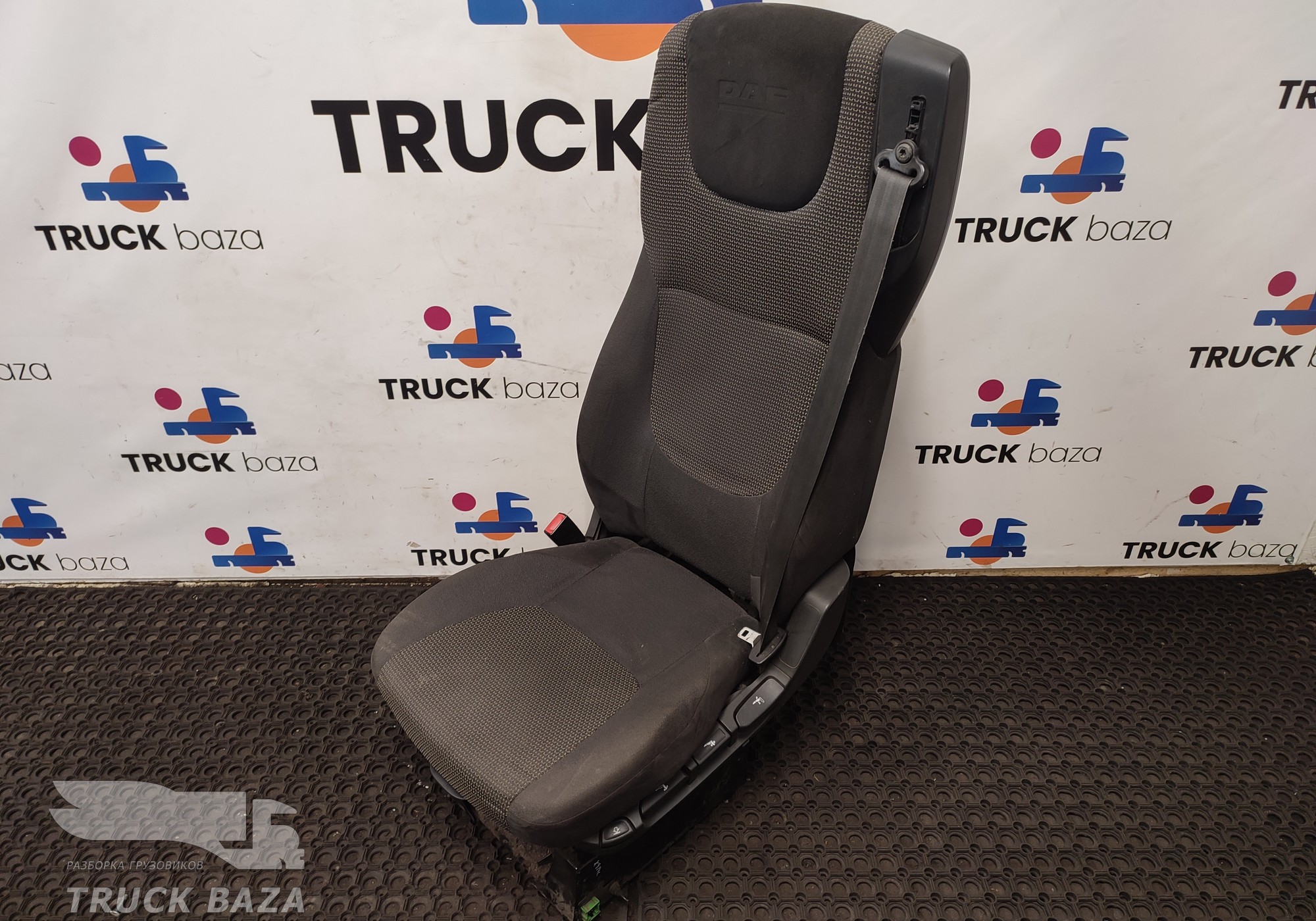 1879026 Сиденье водительское пневматическое для Daf XF105 (с 2005)