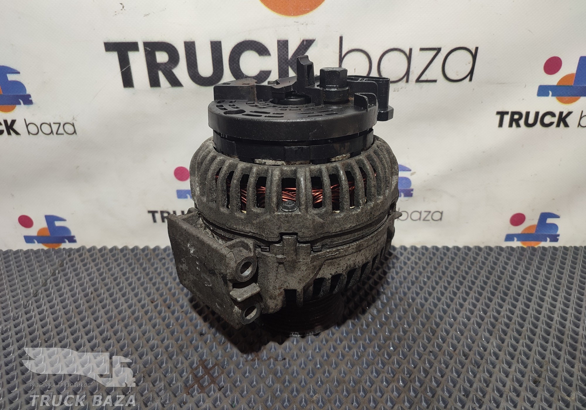 1884268 Генератор 100A для Scania